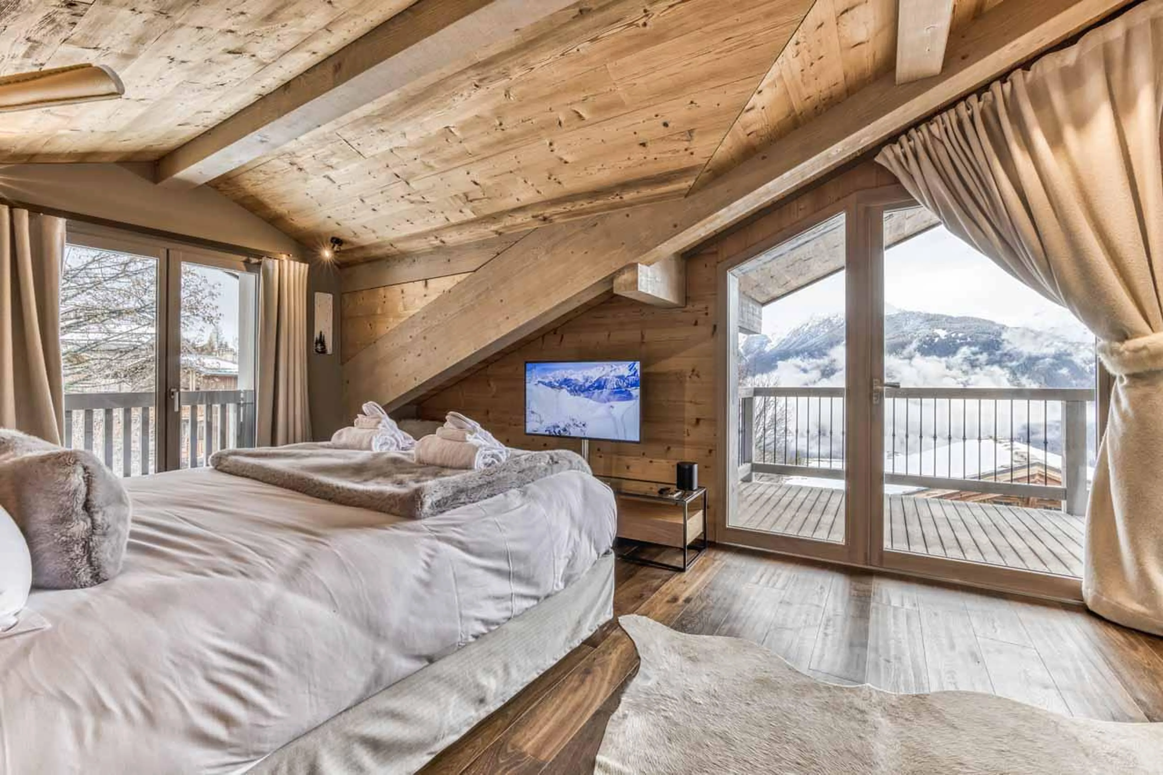 Mater double bedroom at Chalet Acelia in Courchevel 1550