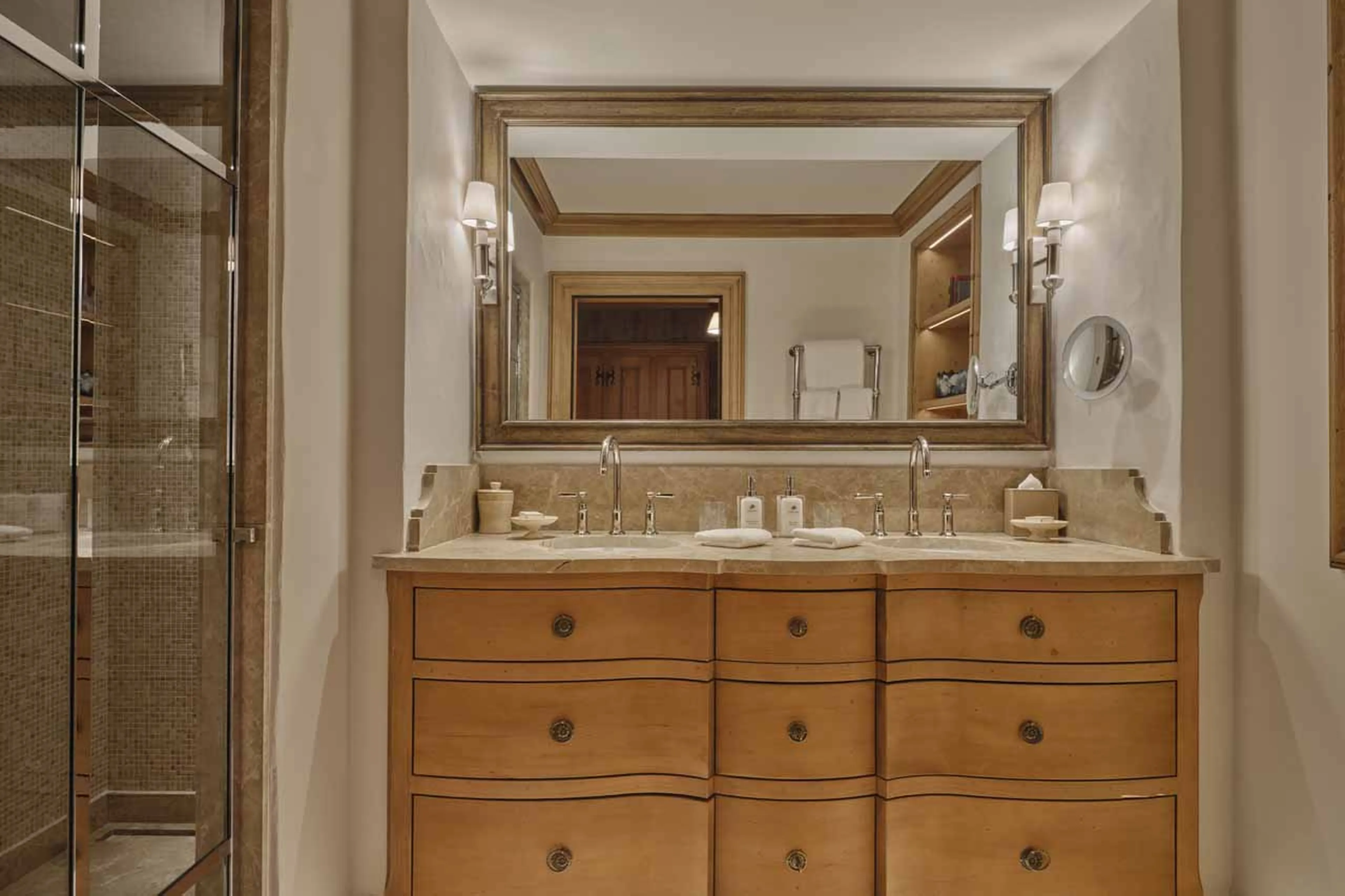 Shower room six at Chalet Airelles 1992 in Courchevel 1850