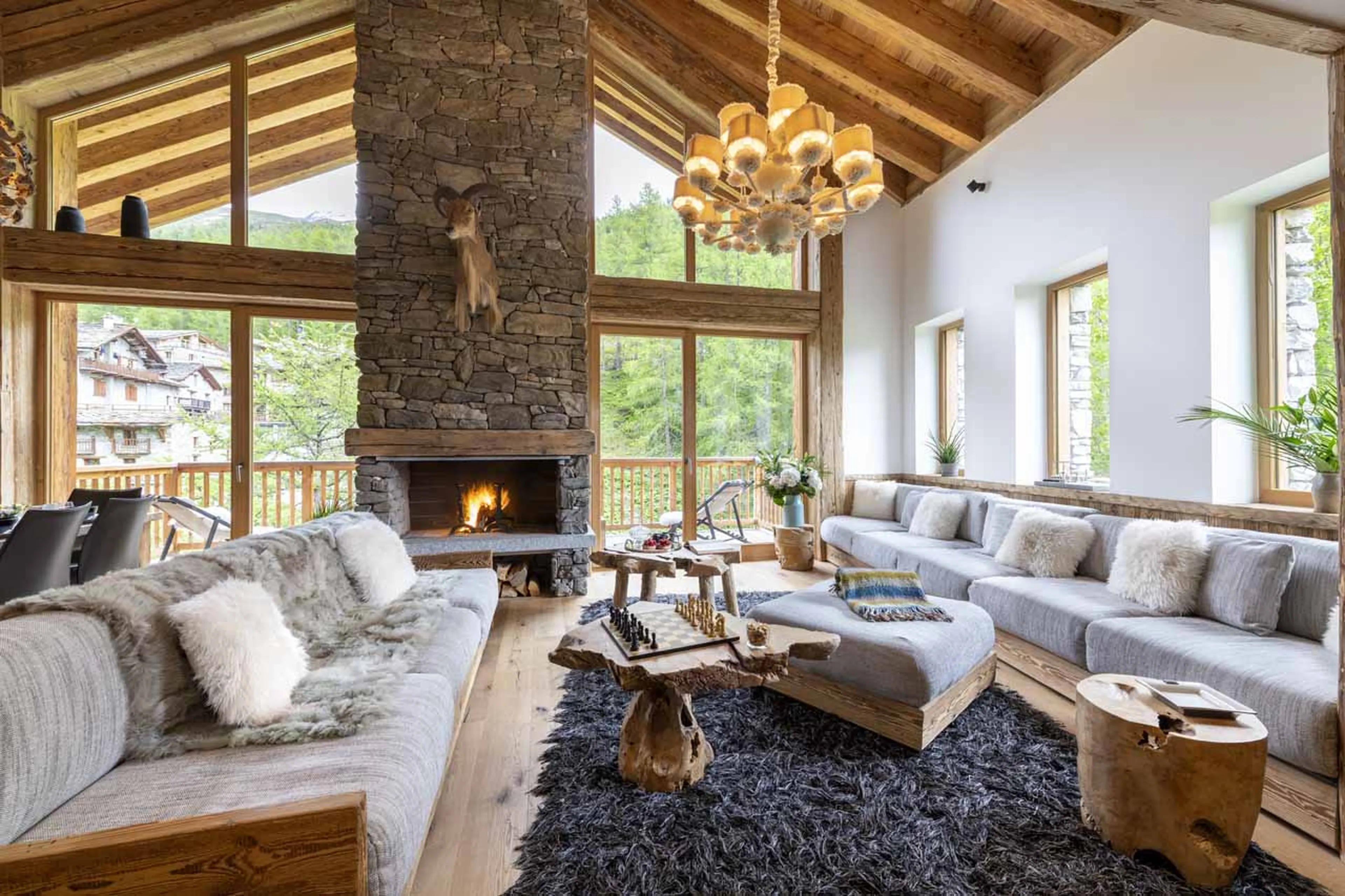 Living room at Chalet Akaroa in Val d'Isere