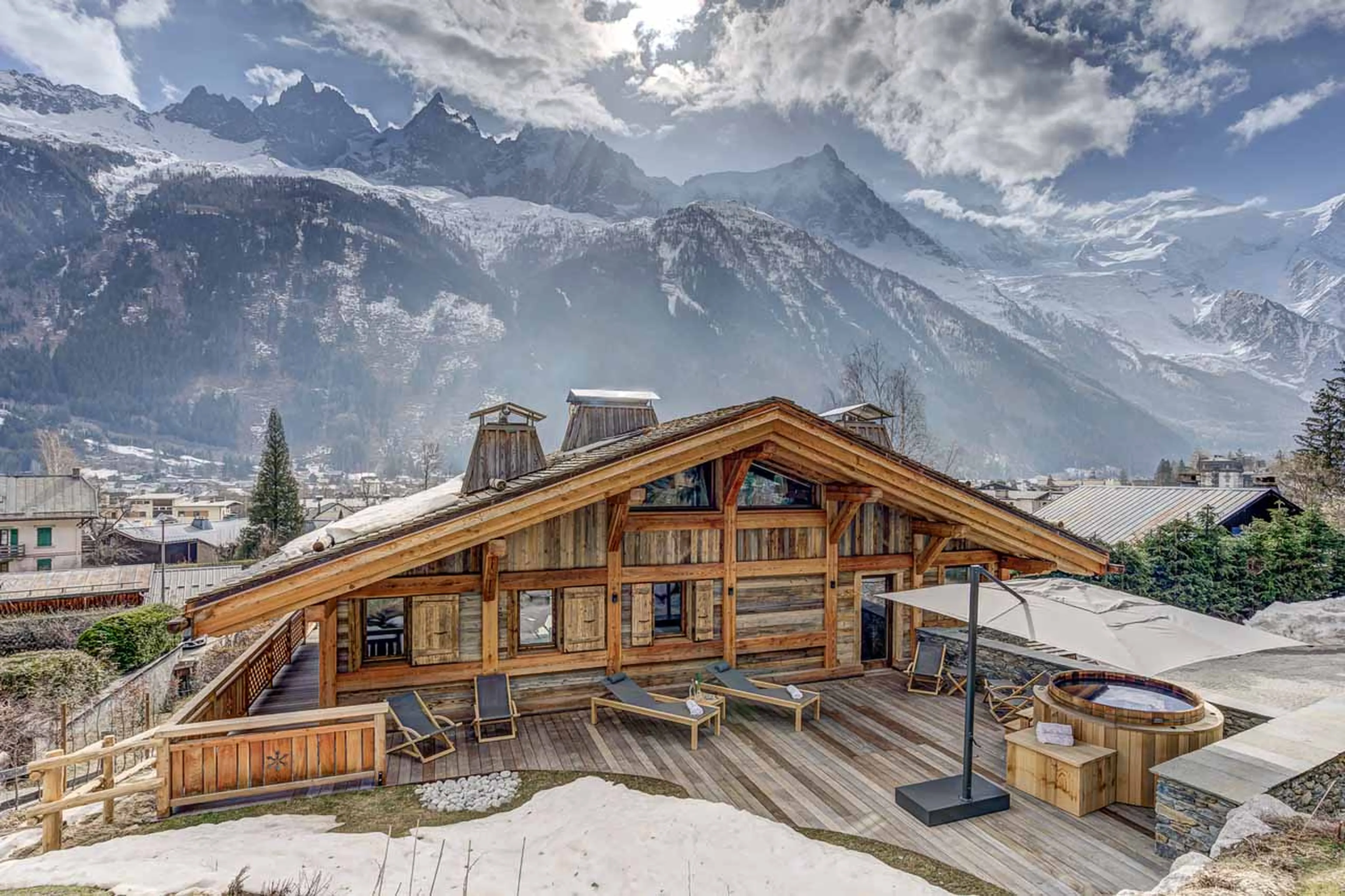 Exterior view of Chalet Alaska in Chamonix