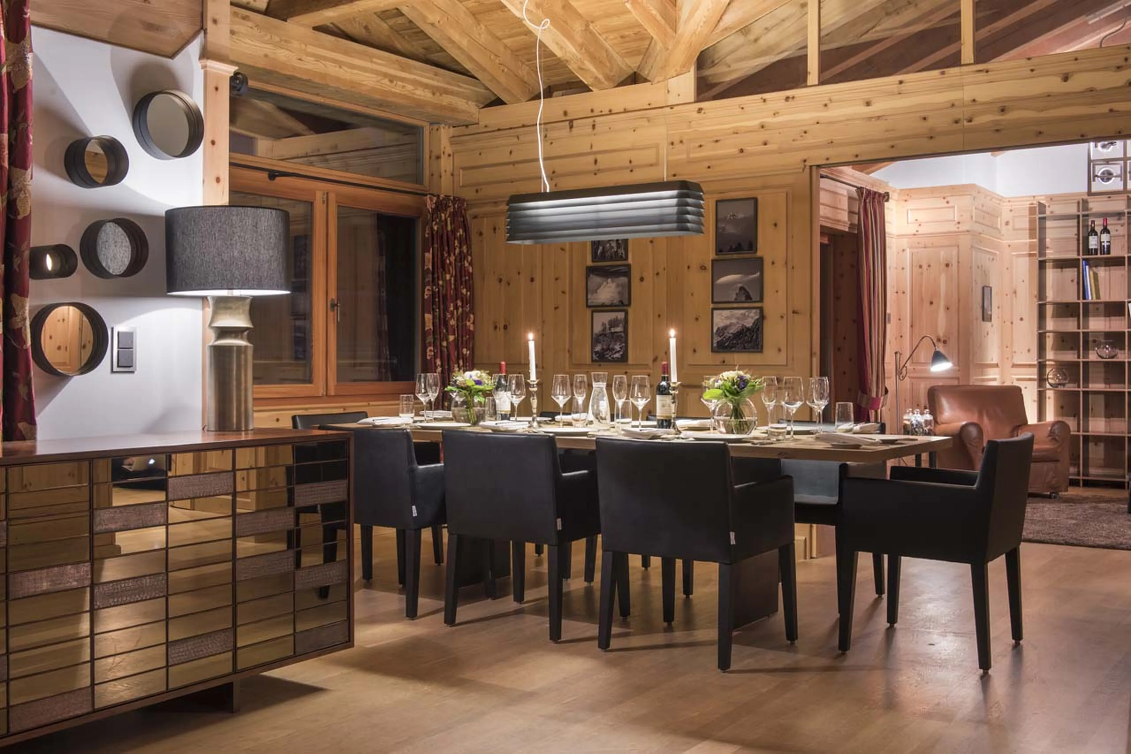 Dining area and TV room at Chalet Alex in Zermatt
