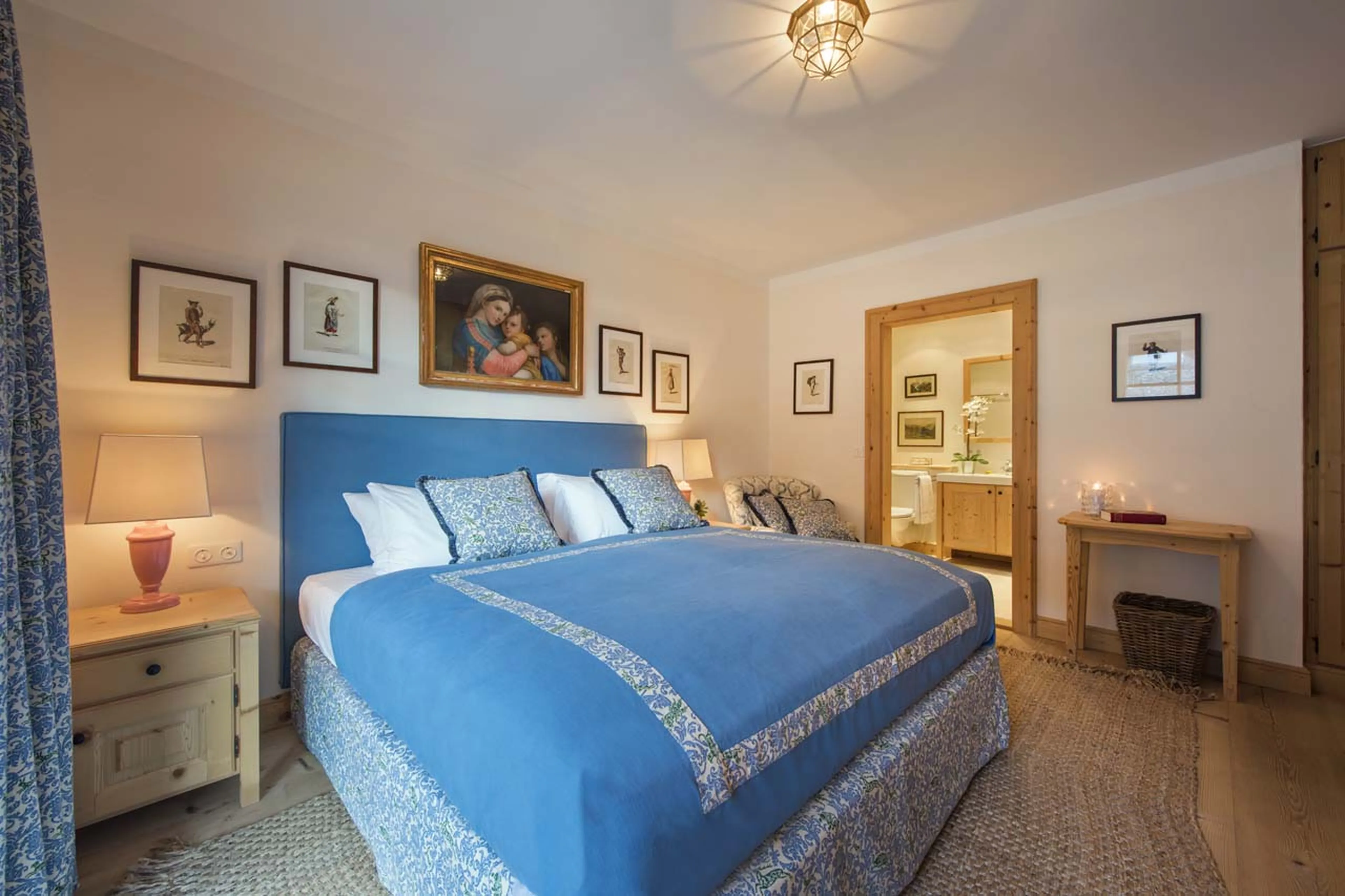 Bedroom one en-suite at Apartment Alexandra in St Anton