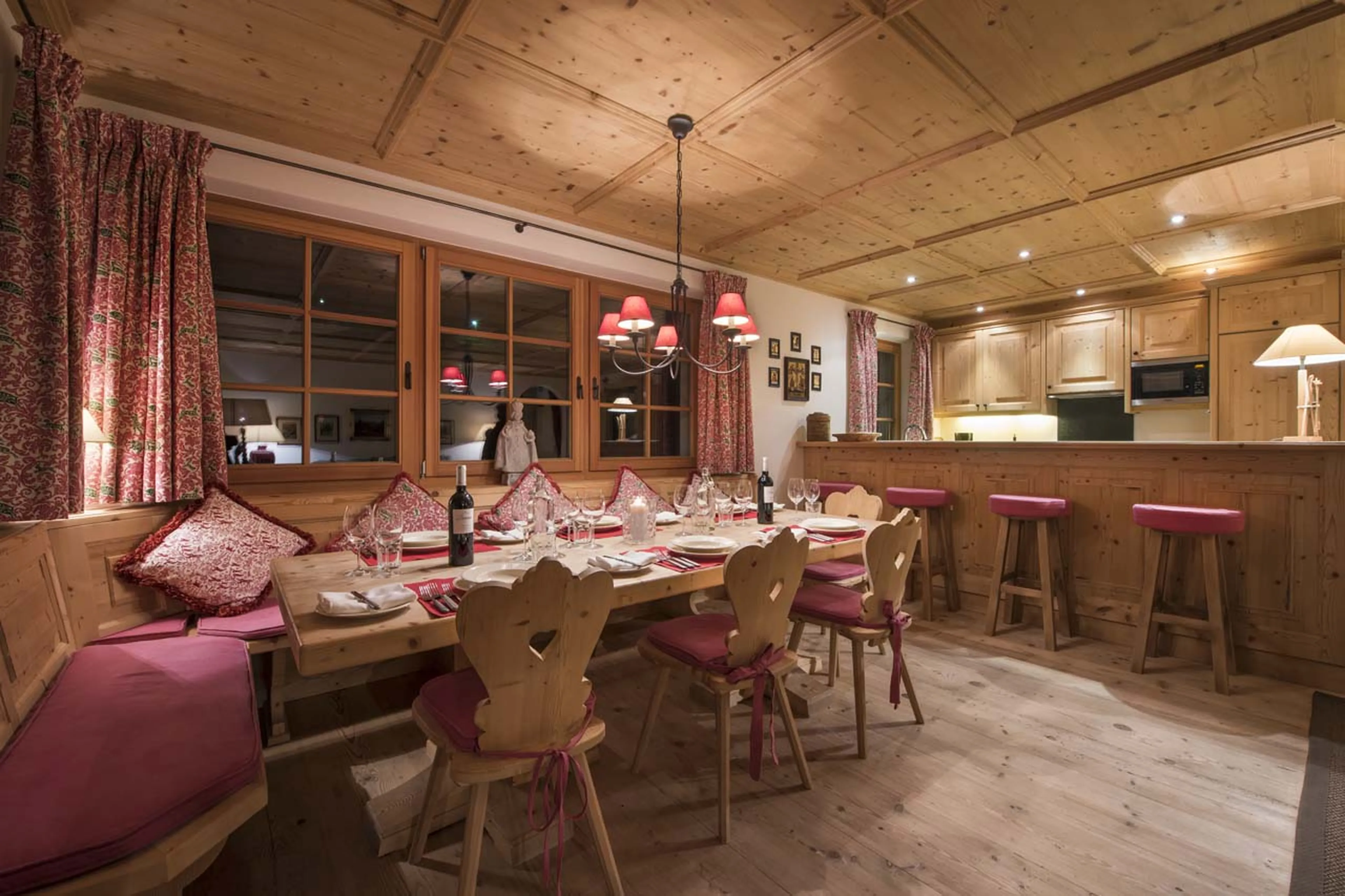 Dining area and kitchen at Apartment Alexandra in St Anton
