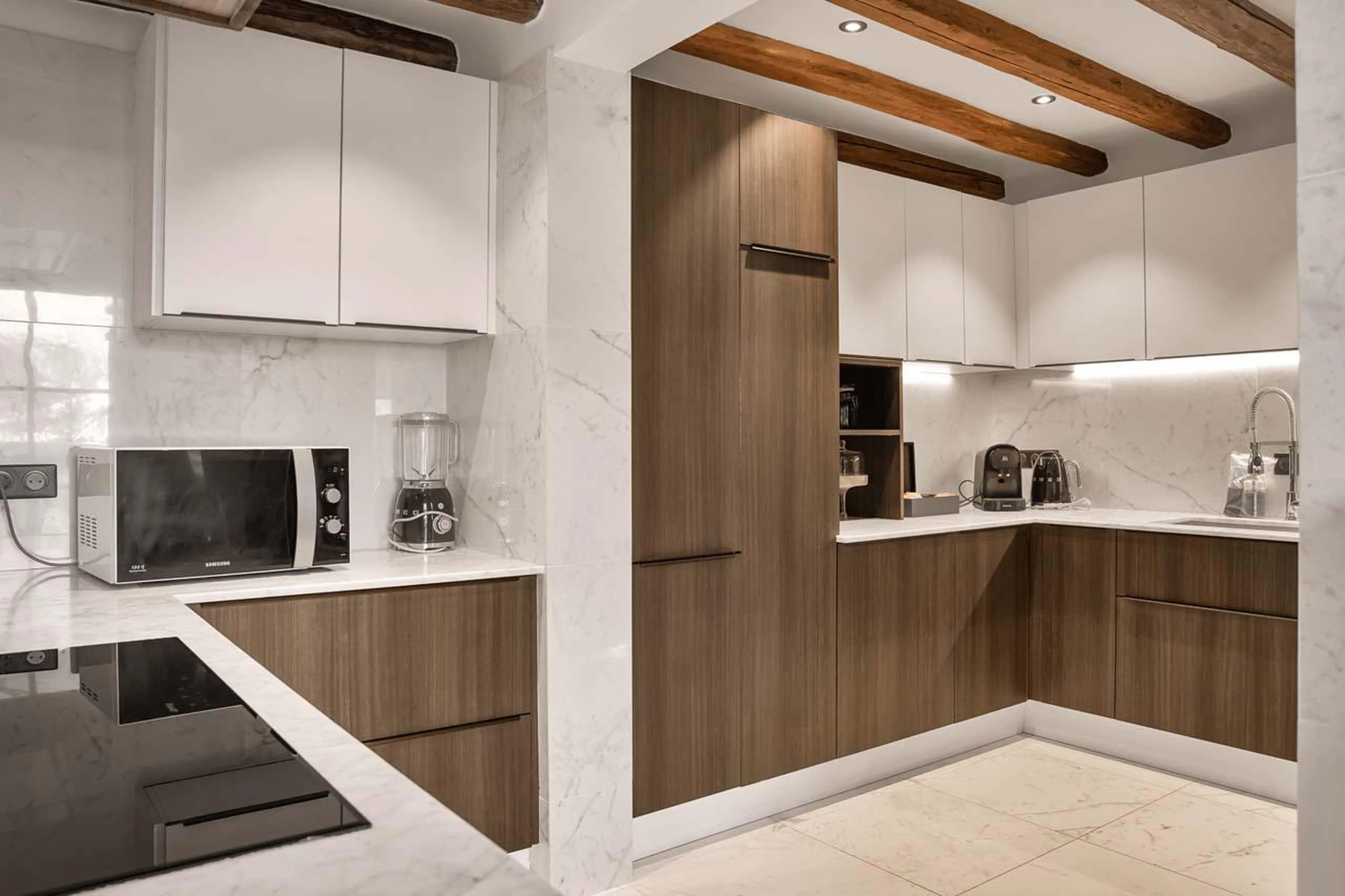 Modern kitchen at Chalet Alice in Val d'Isere