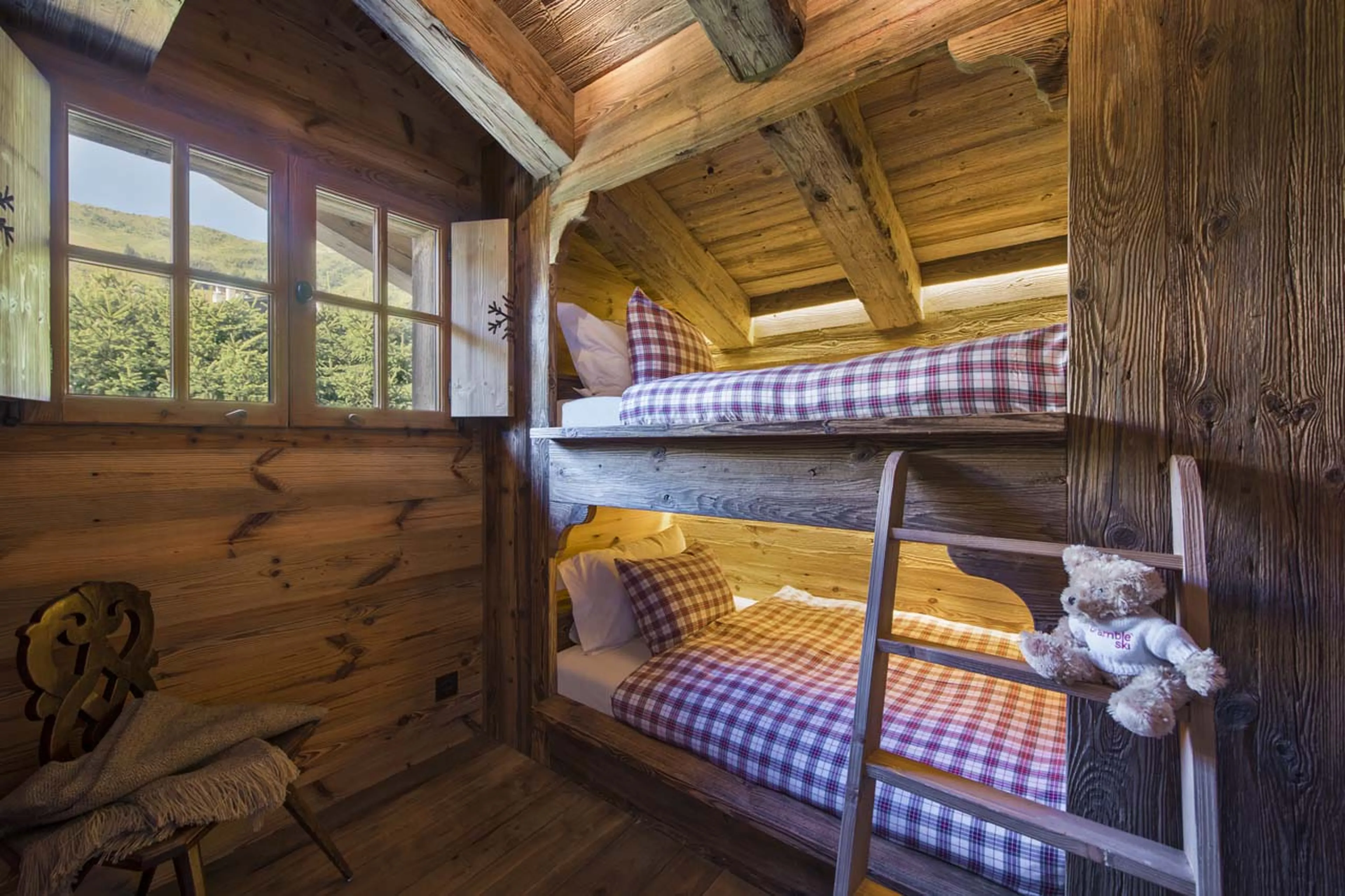 Bunk bedroom at Chalet Aline in Verbier