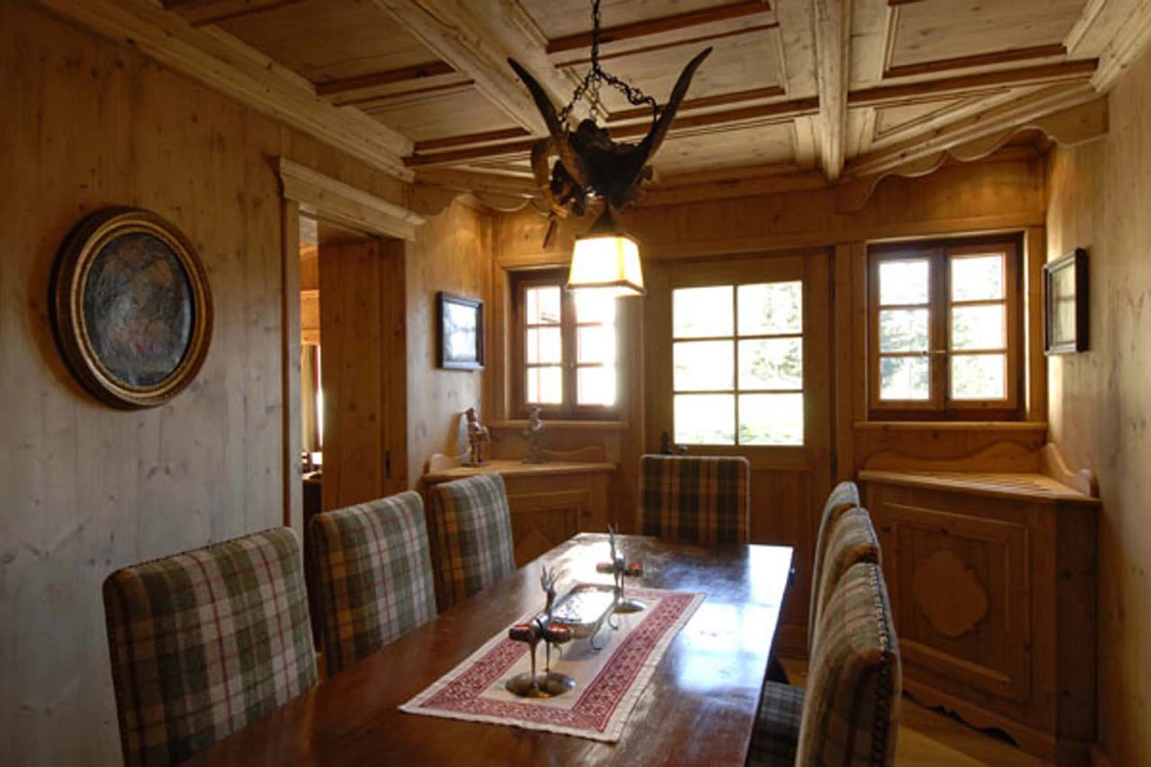 chalet-alouette-crans-montana-dining-1