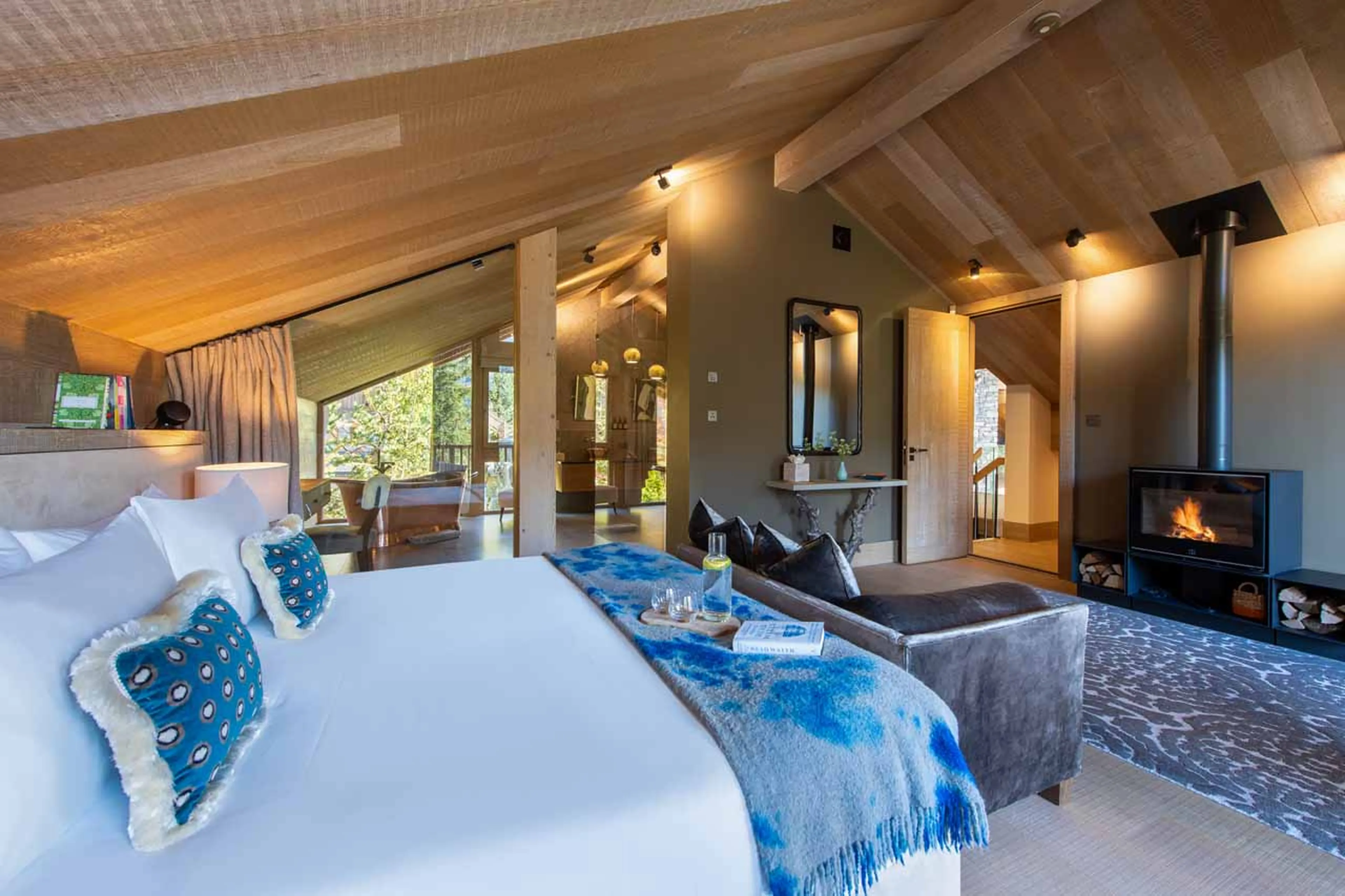 Master bedroom at Chalet Alpaca in Meribel