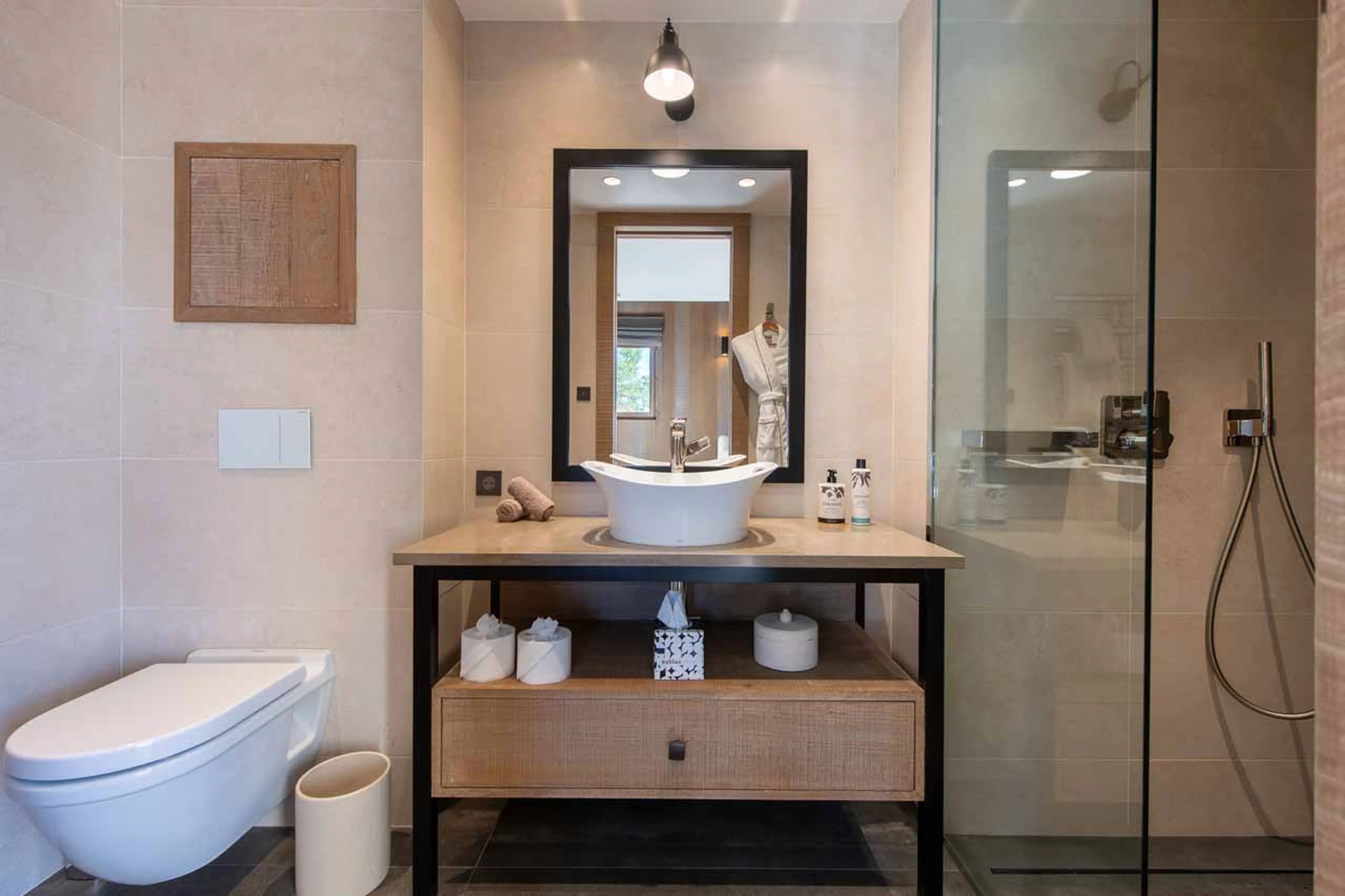 Bathroom four at Chalet Alpaca in Meribel