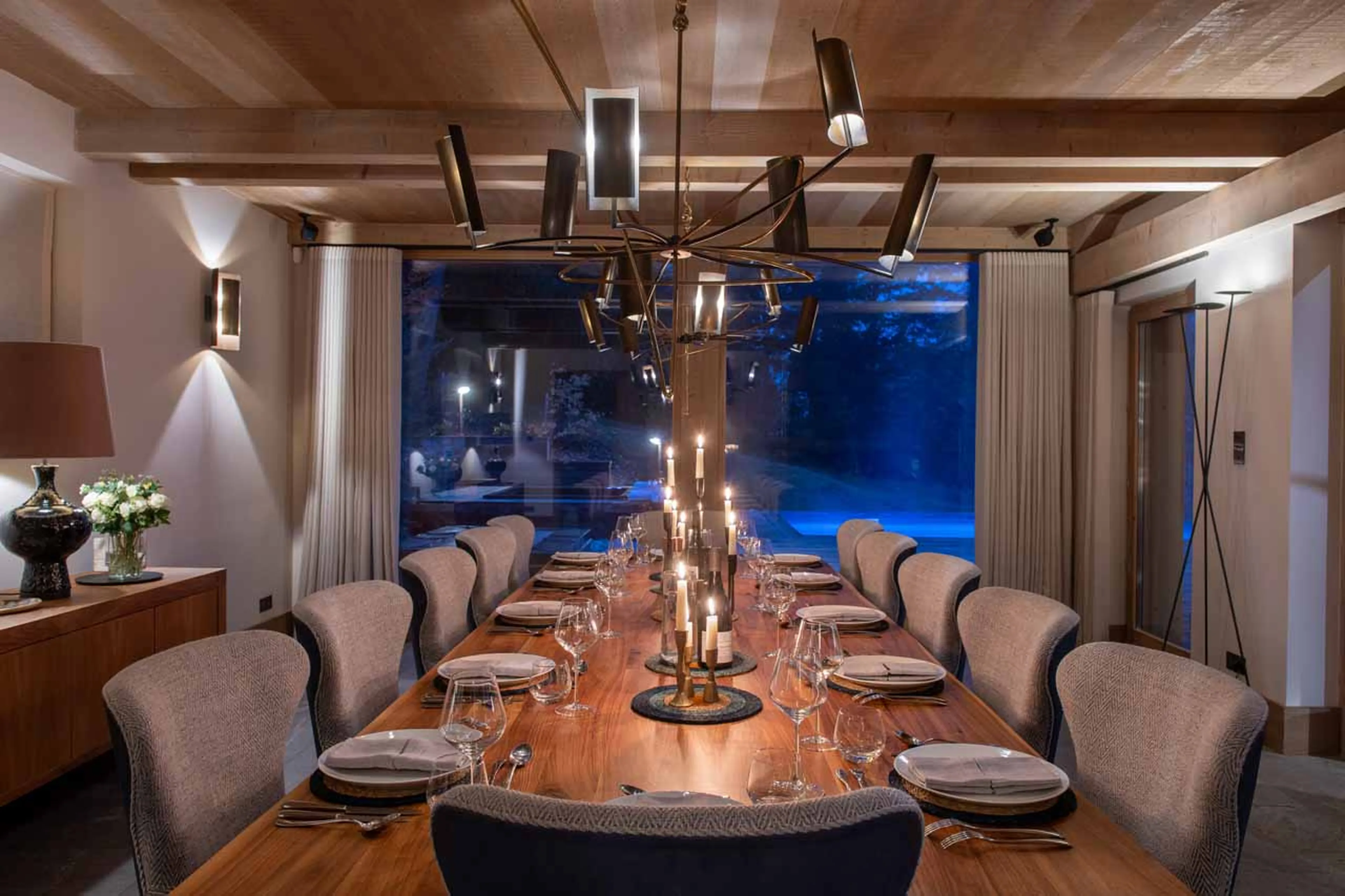 Dining table at Chalet Alpaca in Meribel