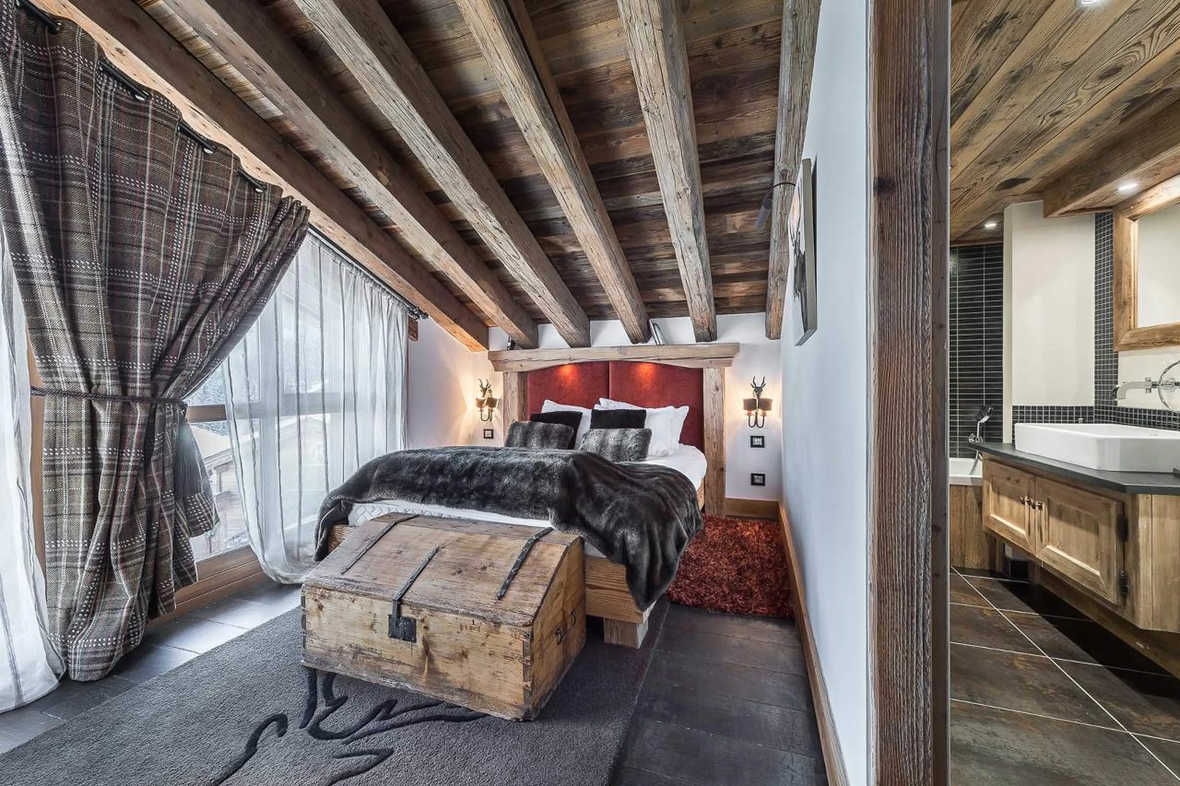 Bedroom four at Chalet Alpette in Courchevel 1550