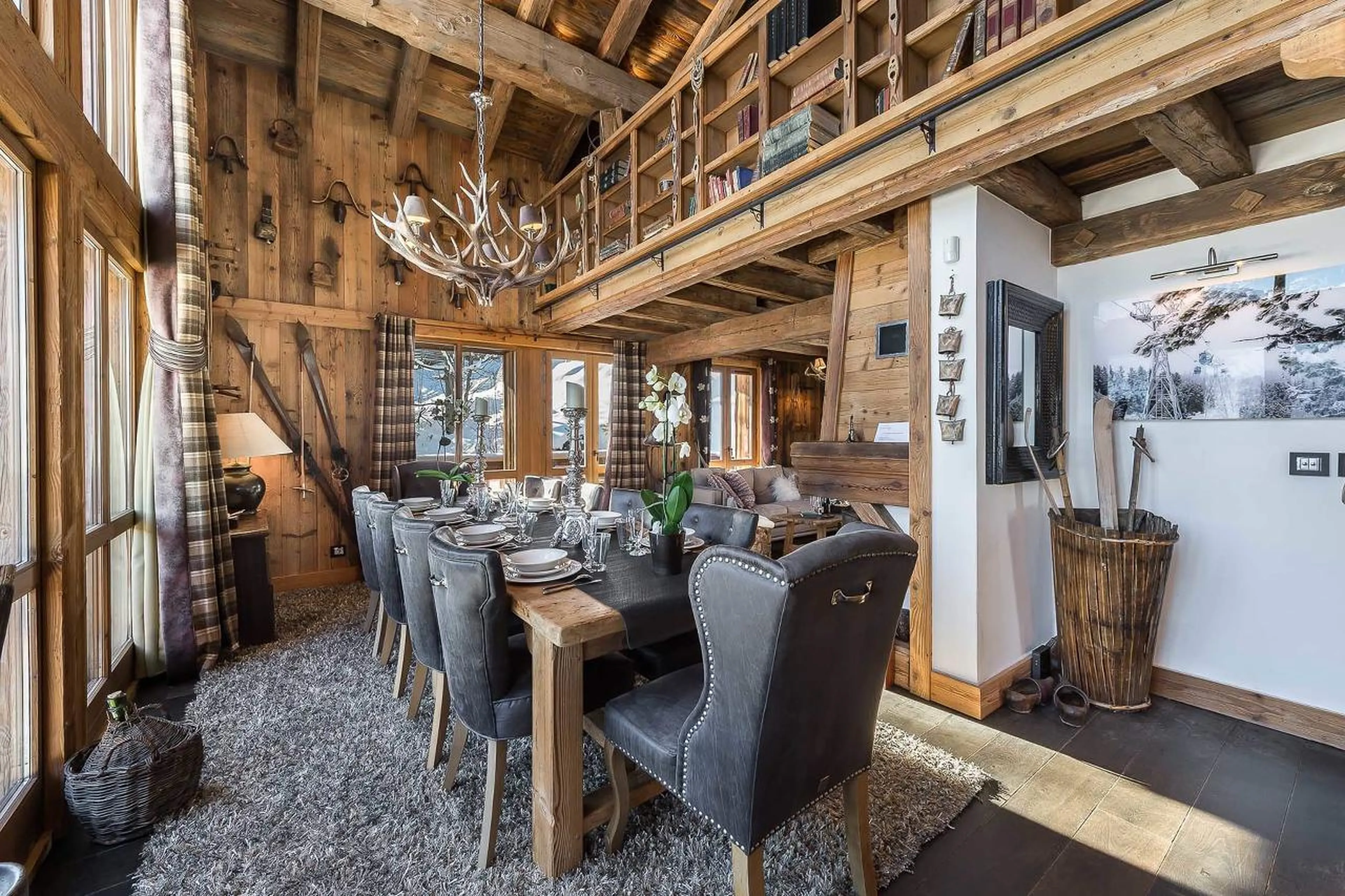 Elegant dining area in Chalet Alpette in Courchevel 1550