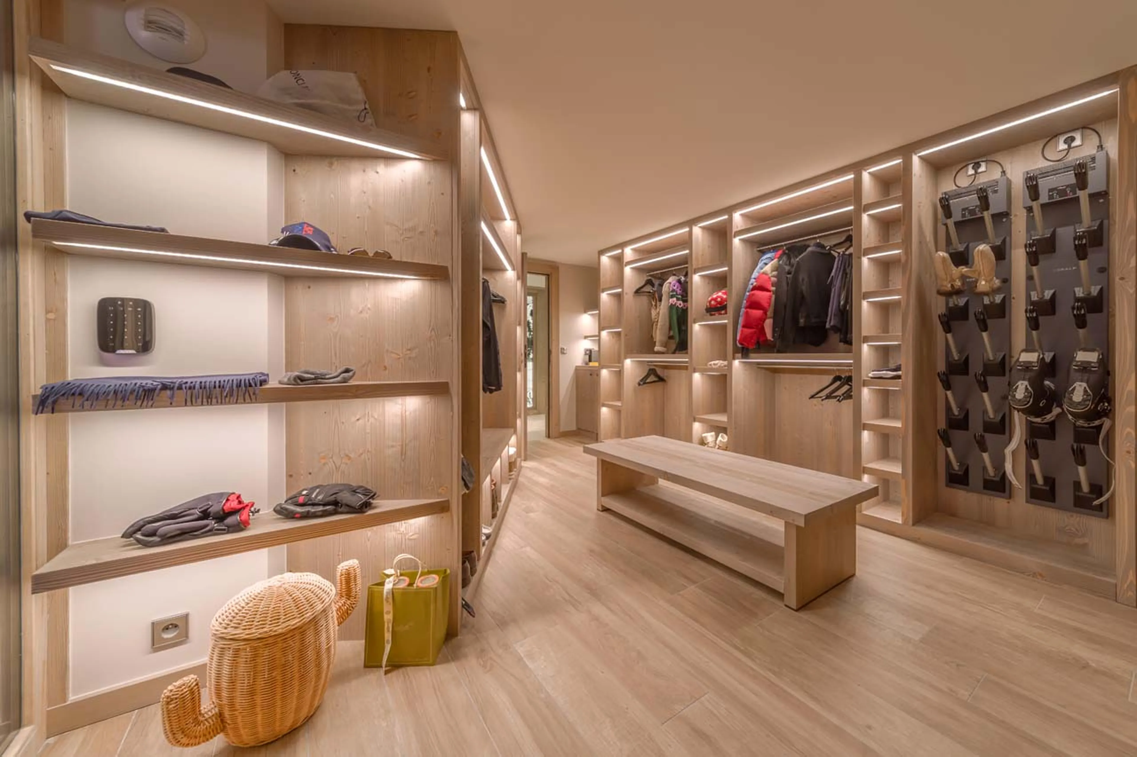 Ski room with heated boot racks in Chalet Alpin, Courchevel 1850