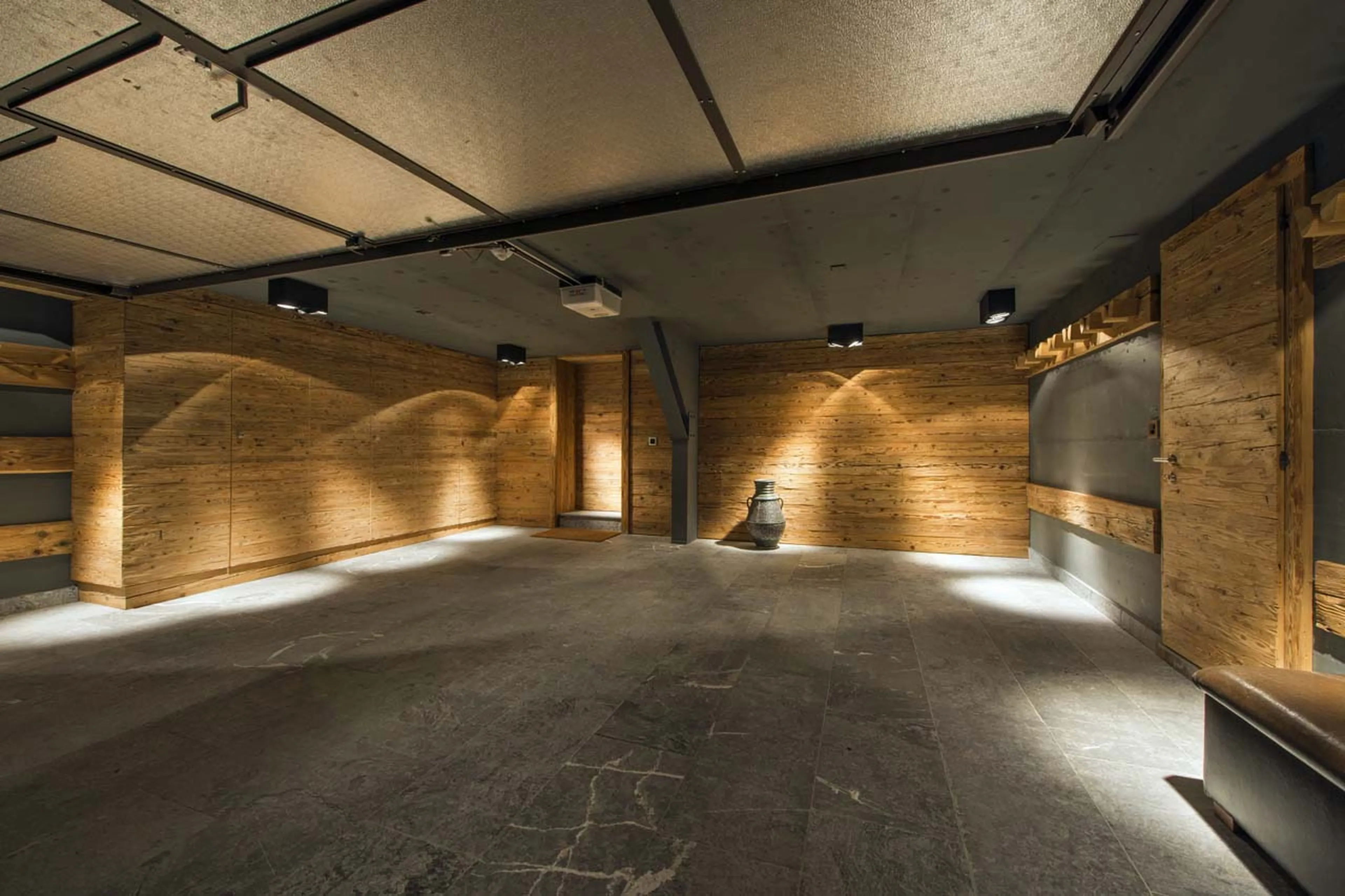 Garage in Chalet Alpine Roc in Verbier