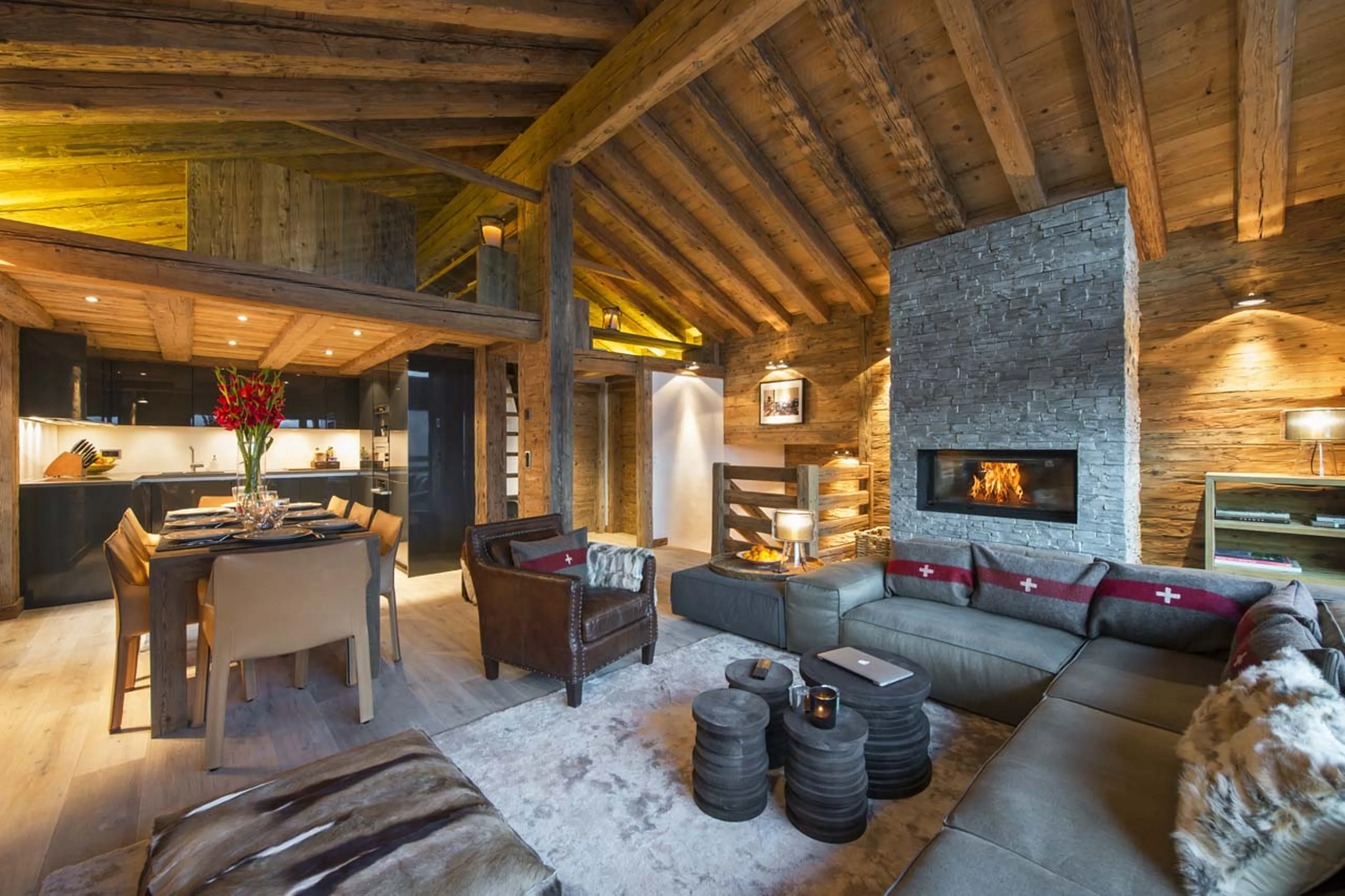 Open plan living area in Chalet Alpine Roc in Verbier