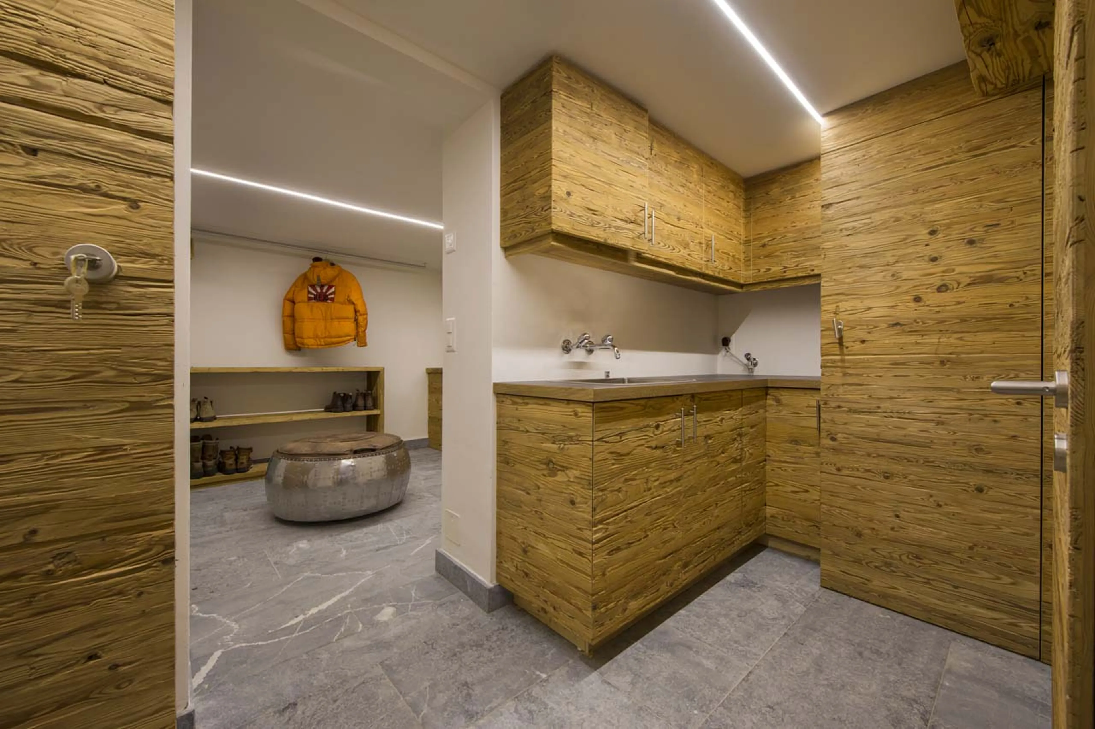Laundry room in Chalet Alpine Roc in Verbier