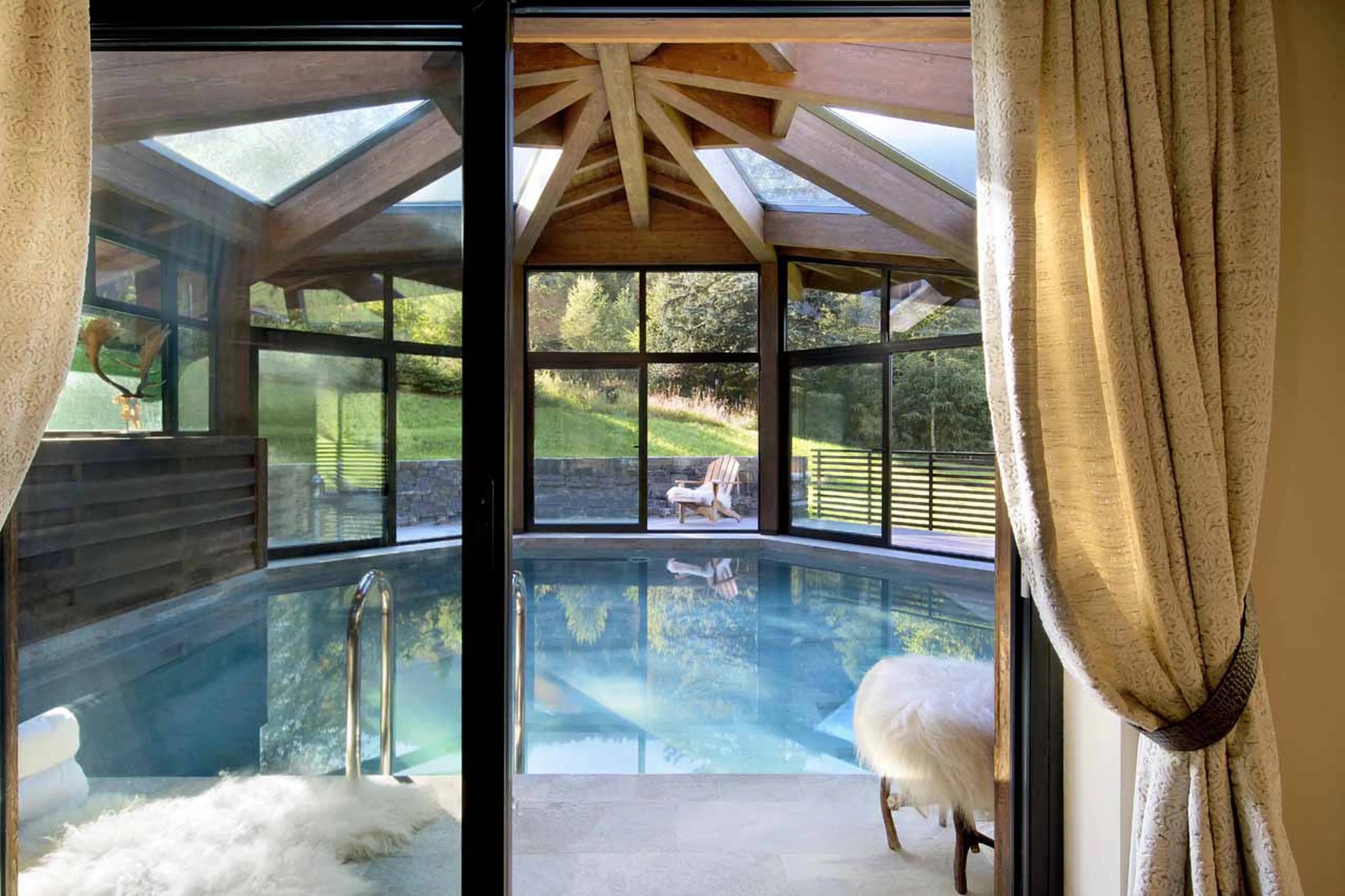 Swimming pool at Chalet Alta in Chamonix in summer