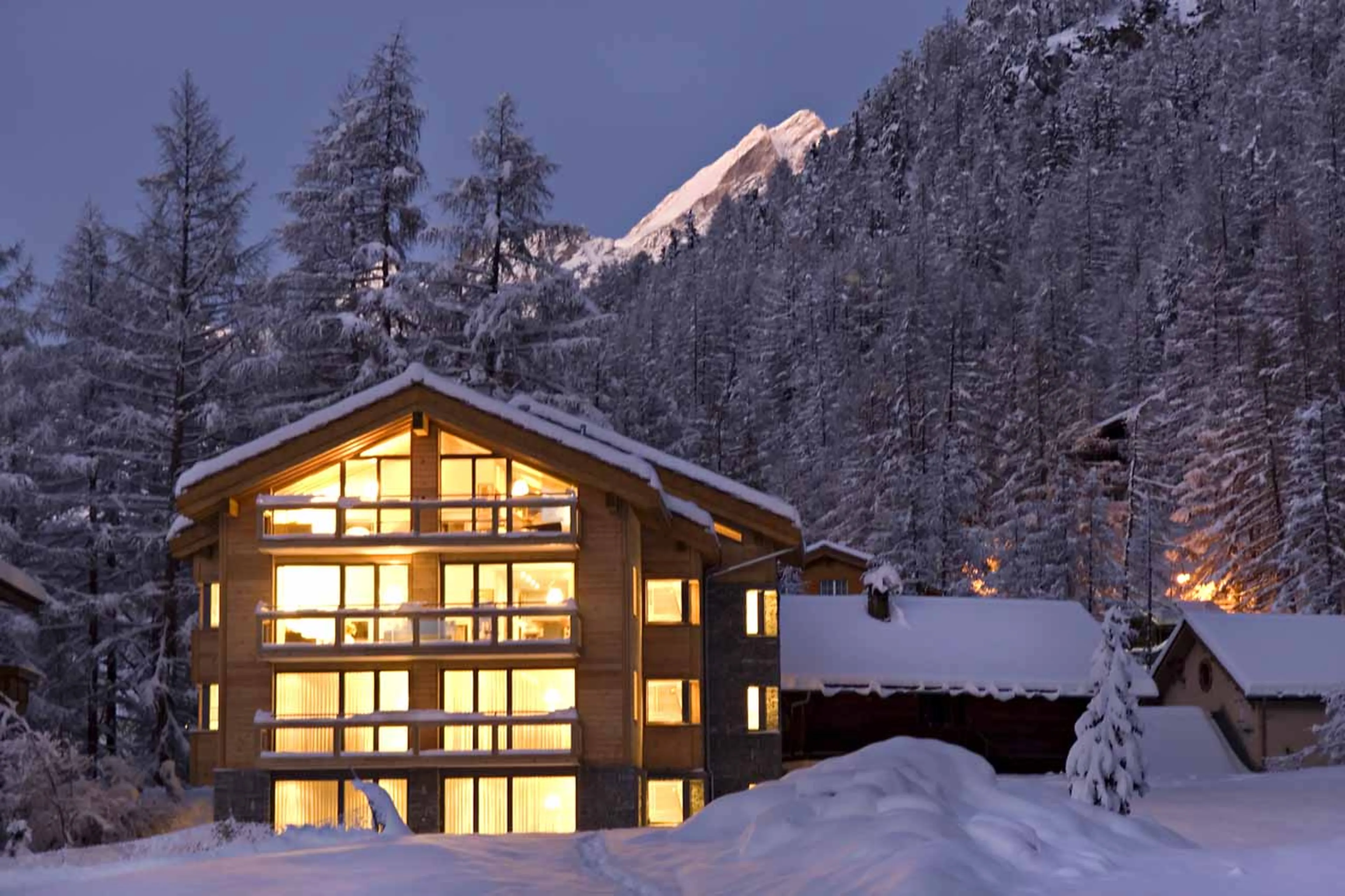 Beautiful location of Chalet Altesse in Zermatt