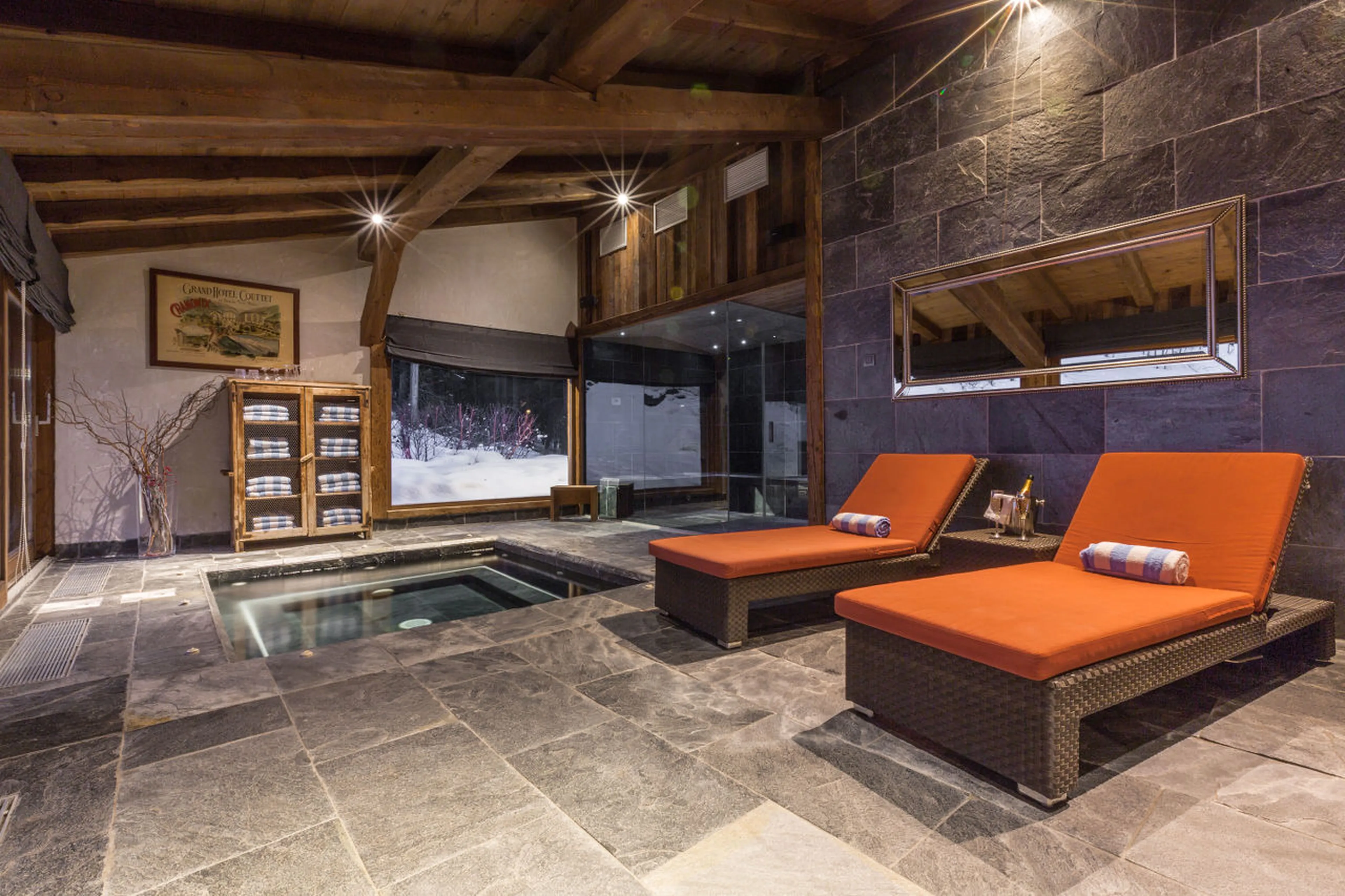 Jacuzzi at Chalet Amazon Creek in Chamonix