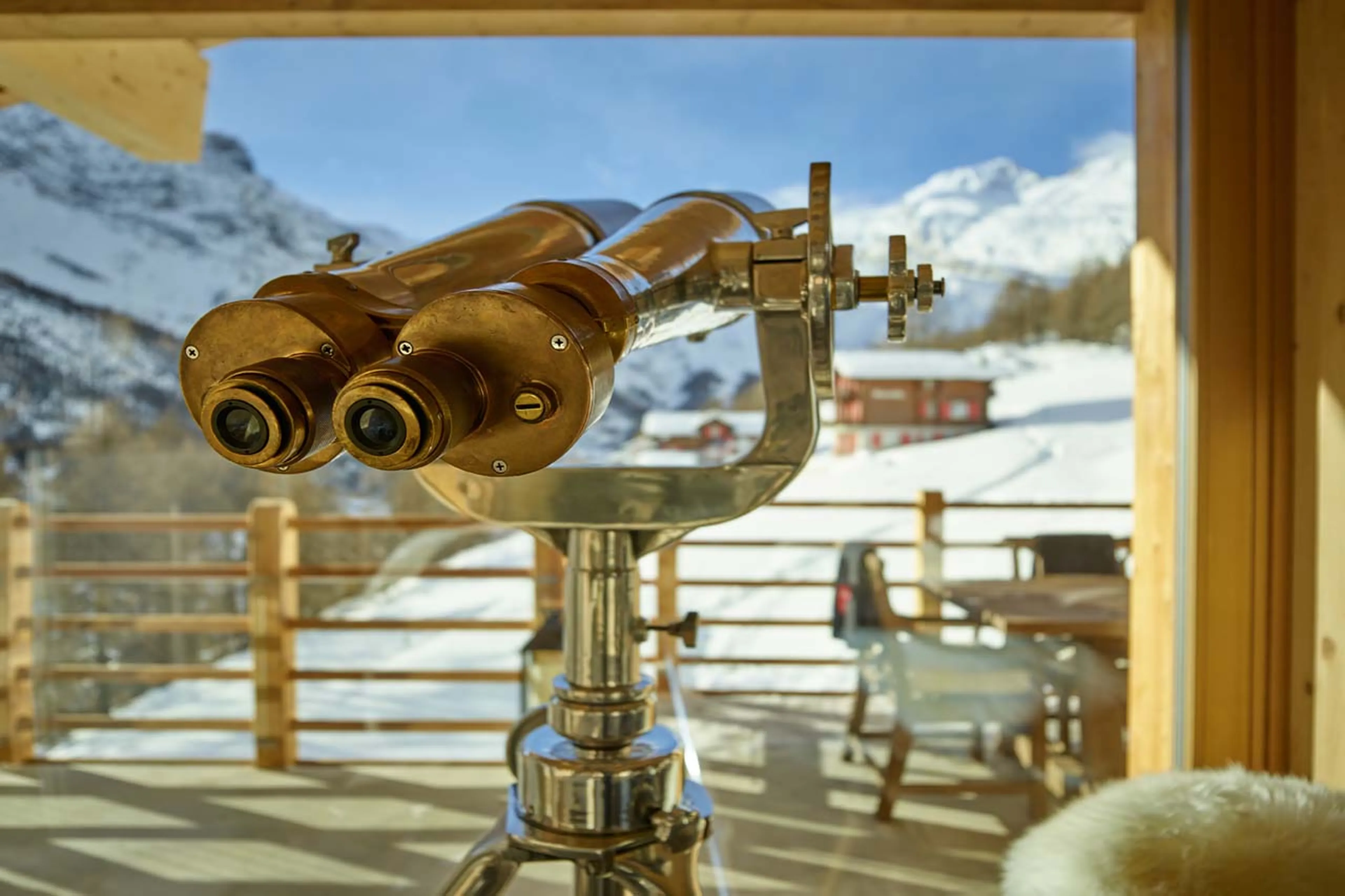 Telescope in living room at Chalet Annapurna in Saas Fee