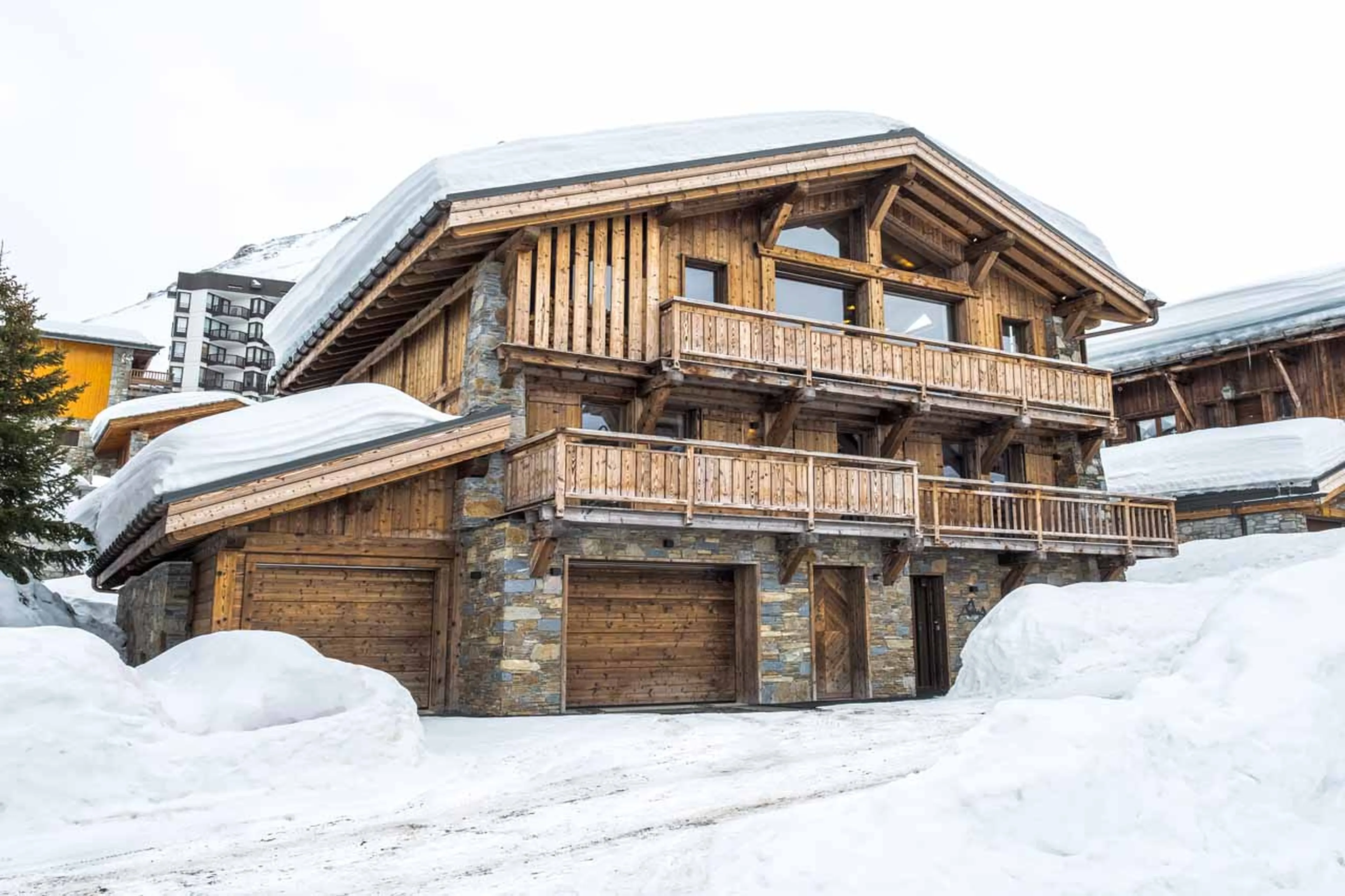 Ski-in/ski-out Chalet Arolla in Tignes
