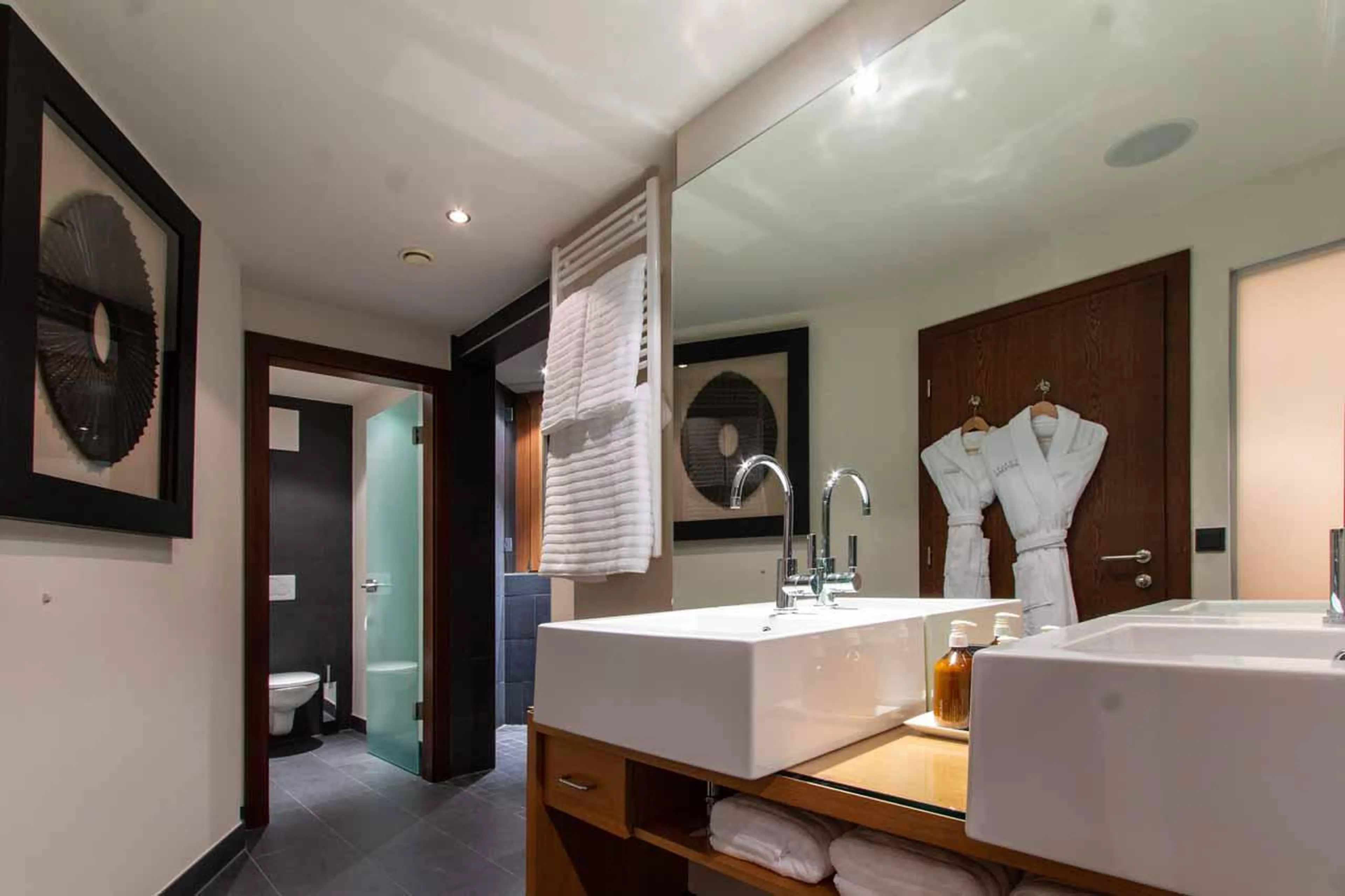 Bathroom two at Chalet Artemis in St Anton