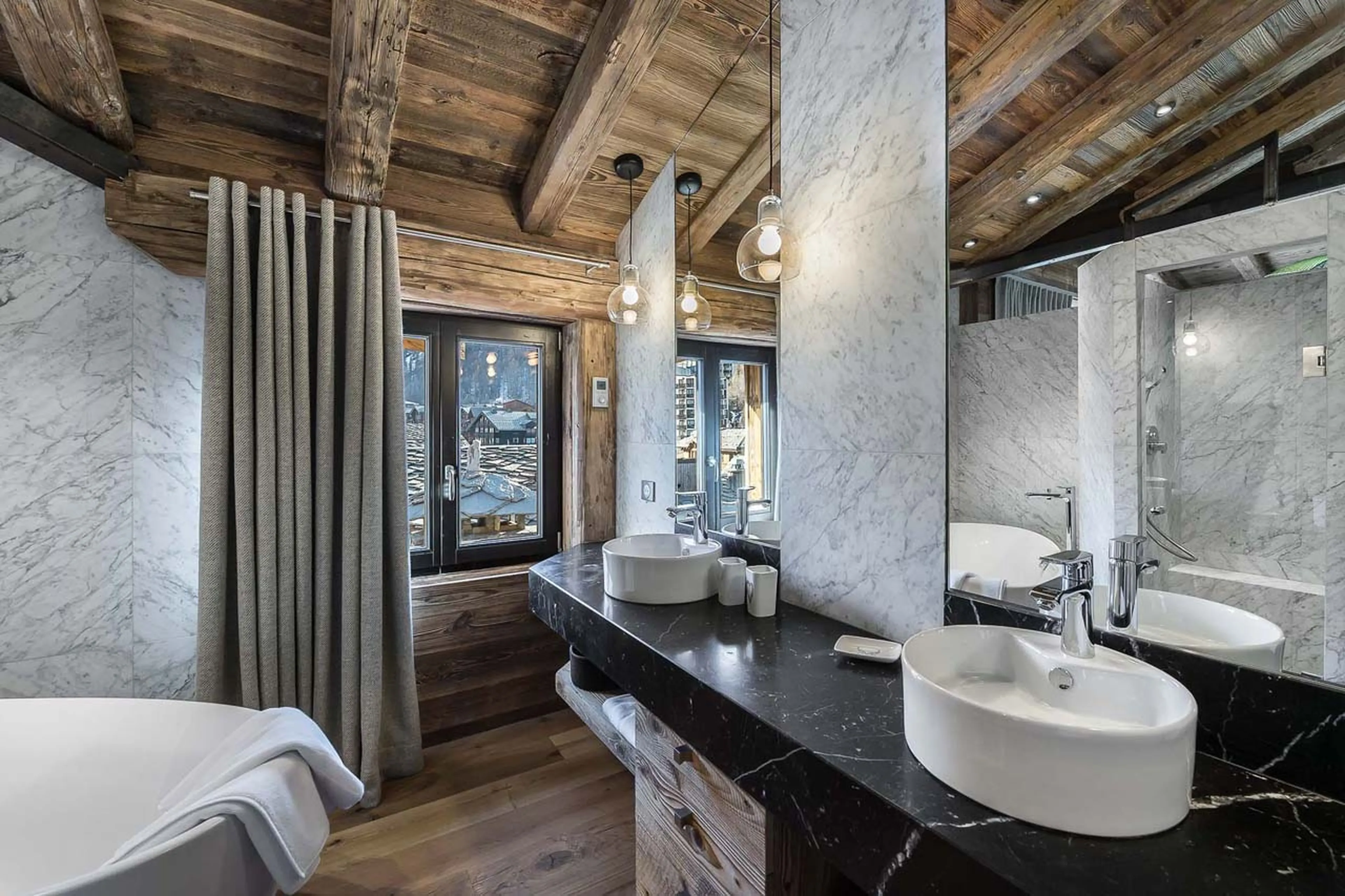 Bathroom three at Chalet Artemis in Val d'Isere