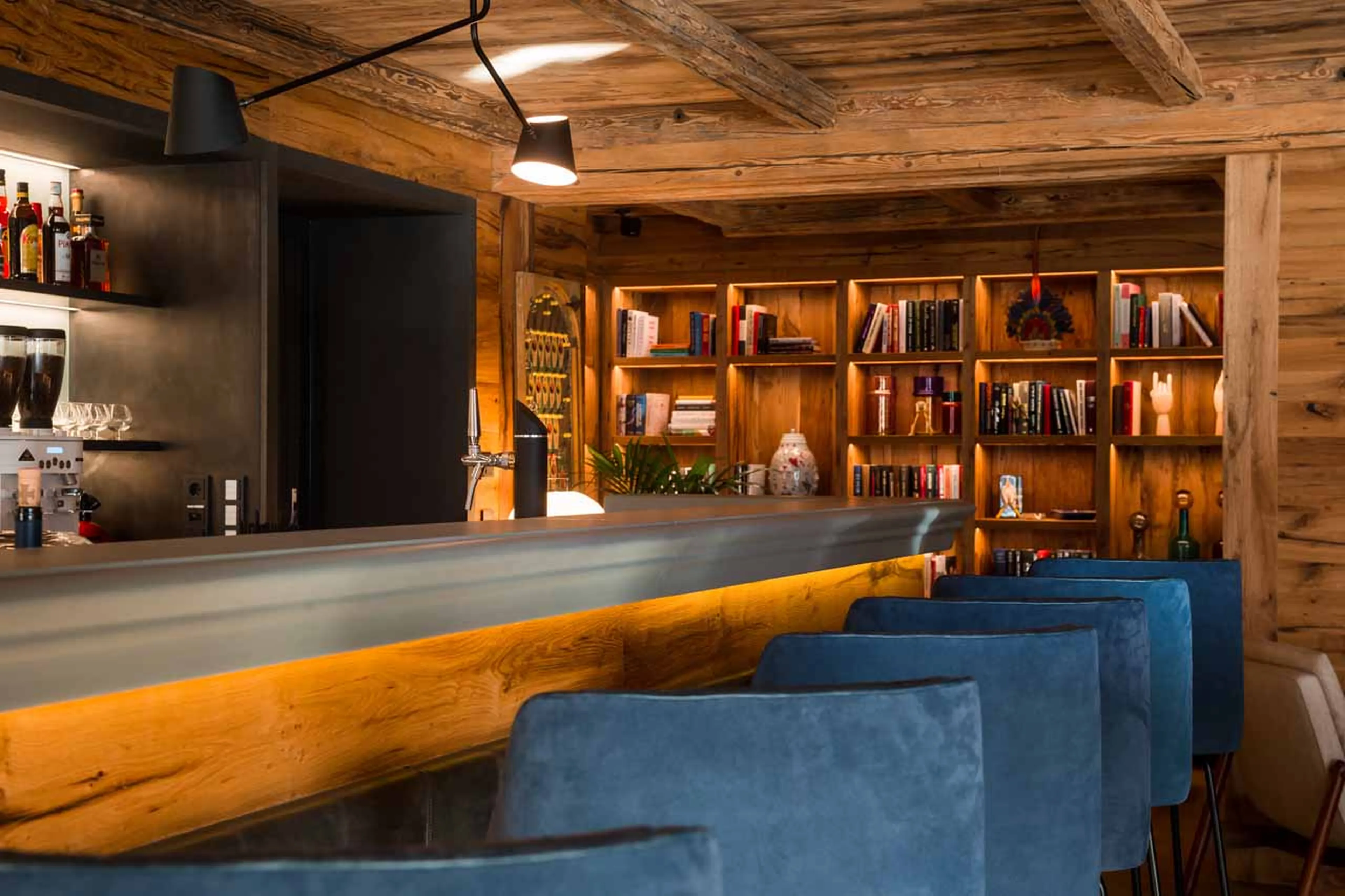 Bar at Chalet Arula 1 in Lech