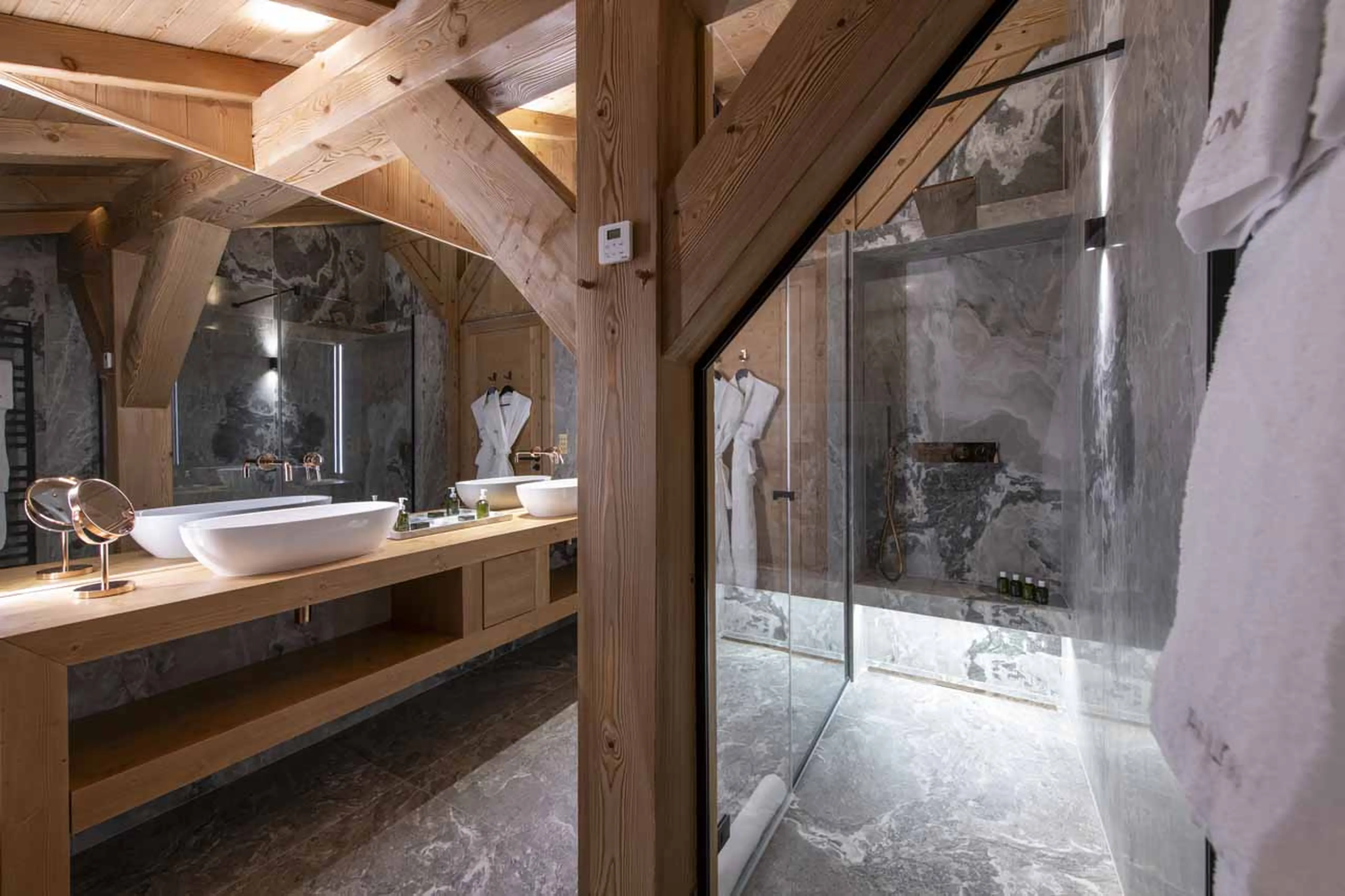 Bedroom 1 ensuite at Chalet Avalon in Les Gets