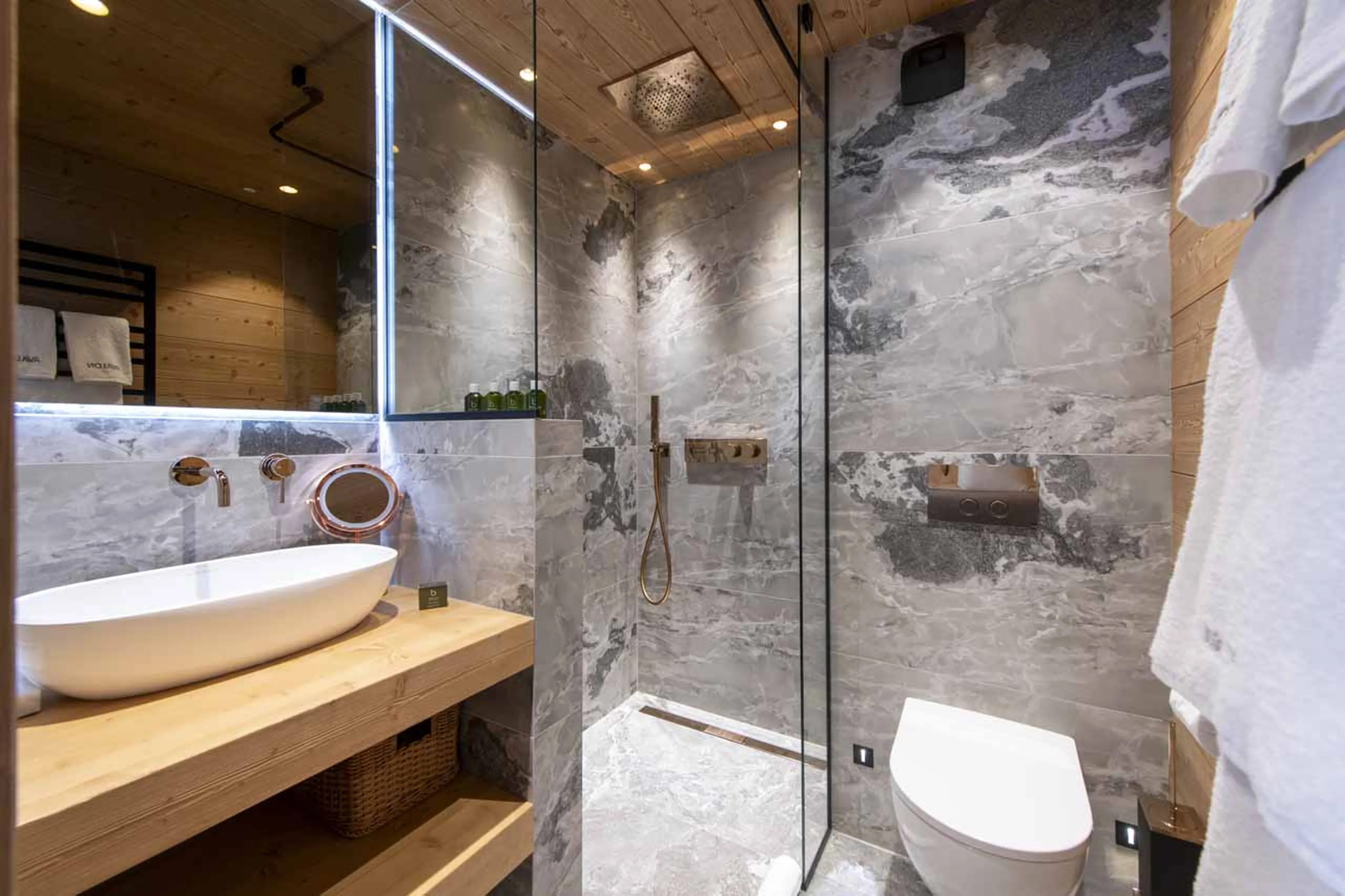 Bedroom 2 ensuite at Chalet Avalon in Les Gets