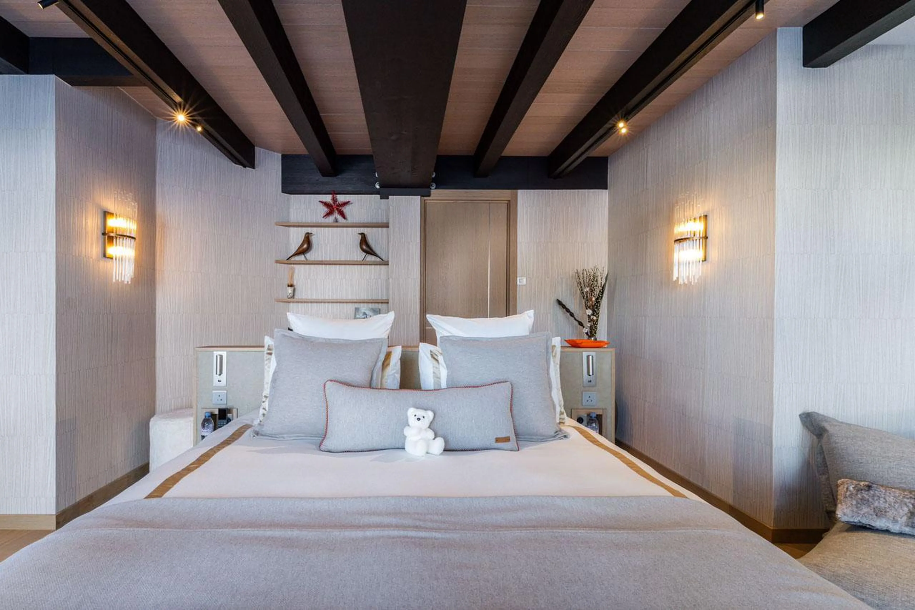 Double bedroom at Chalet B in Courchevel 1850