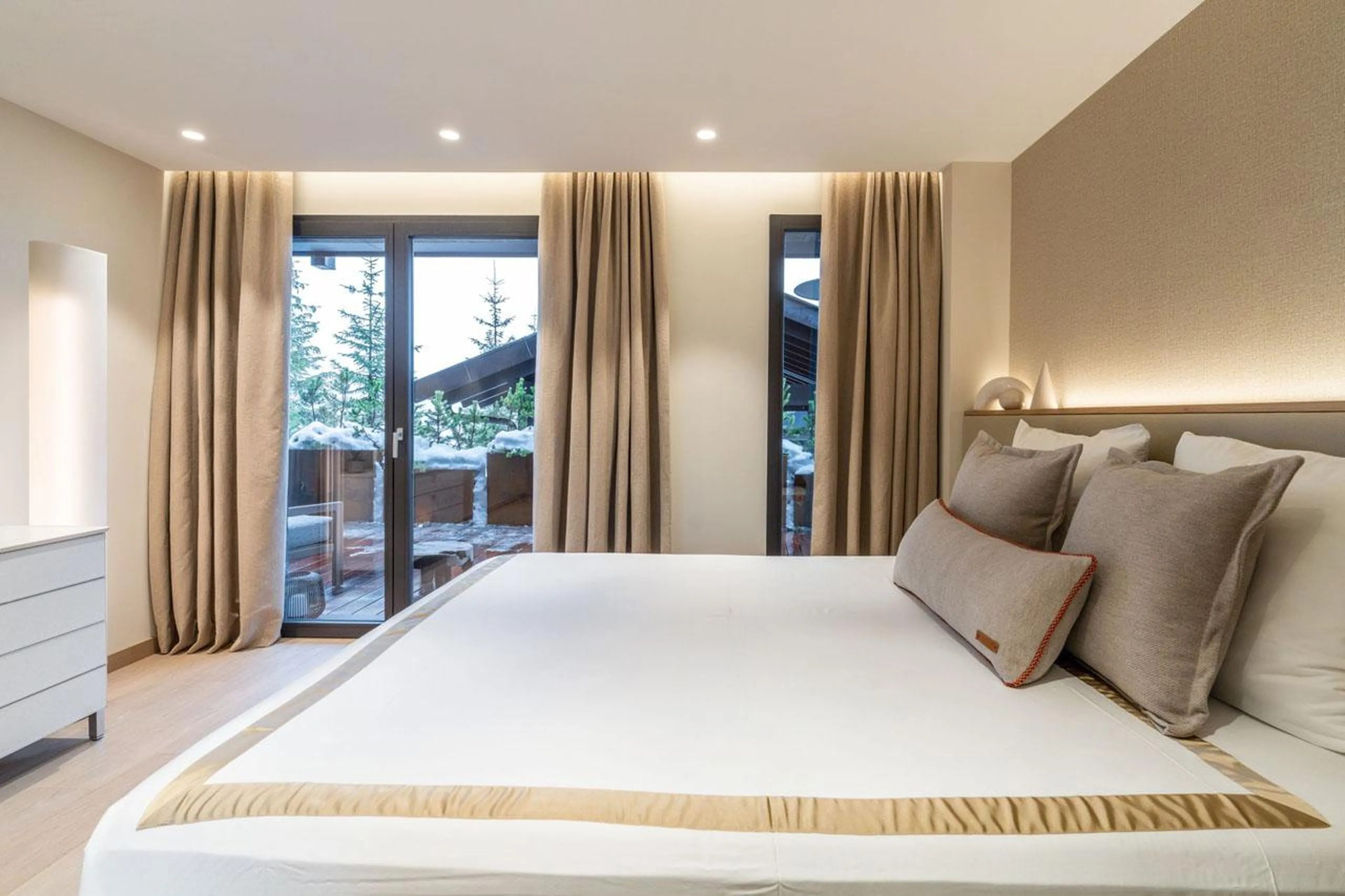 Double bedroom at Chalet B in Courchevel 1850