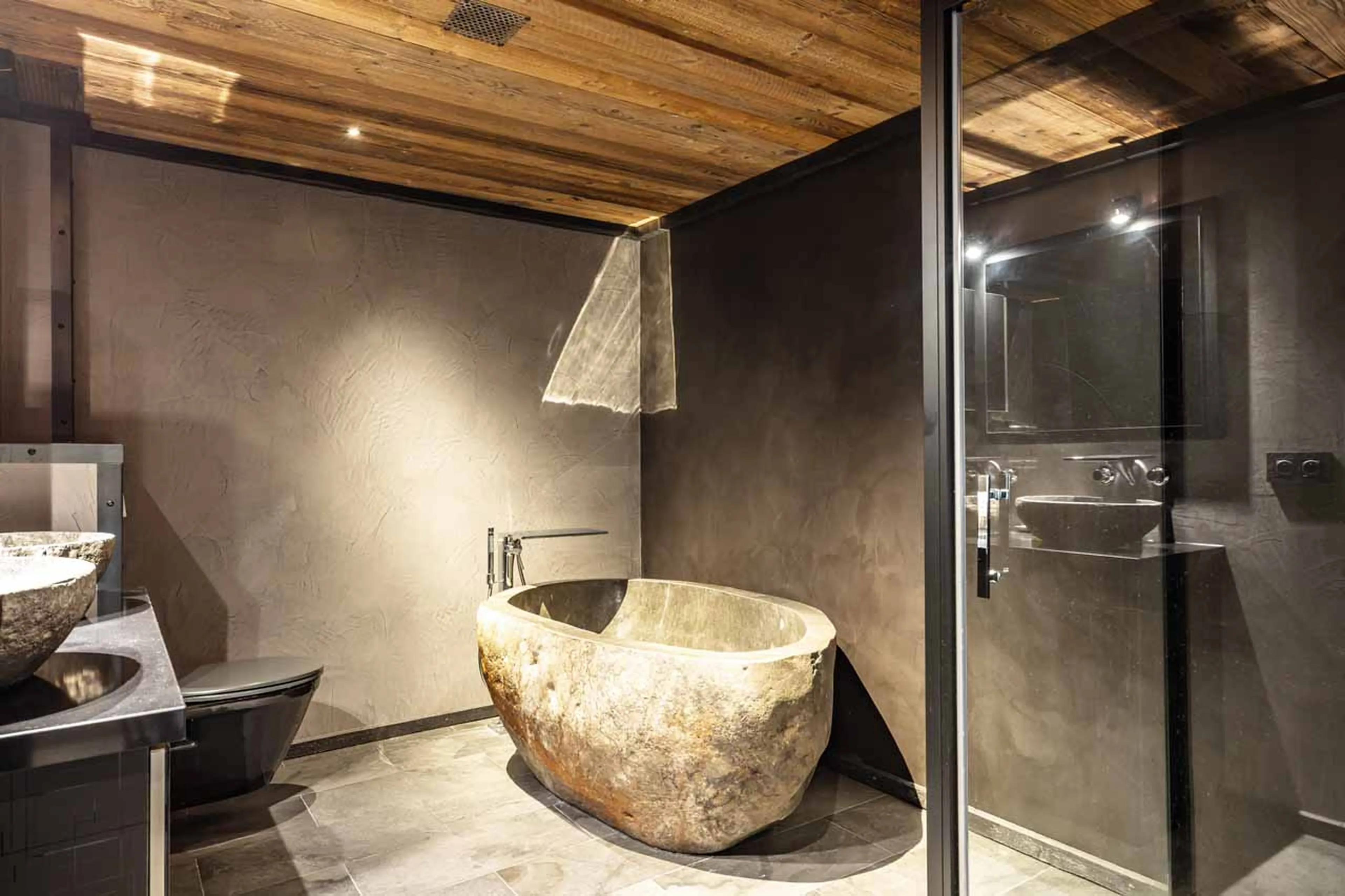 En-suite bathroom at Chalet Babylon in Tignes