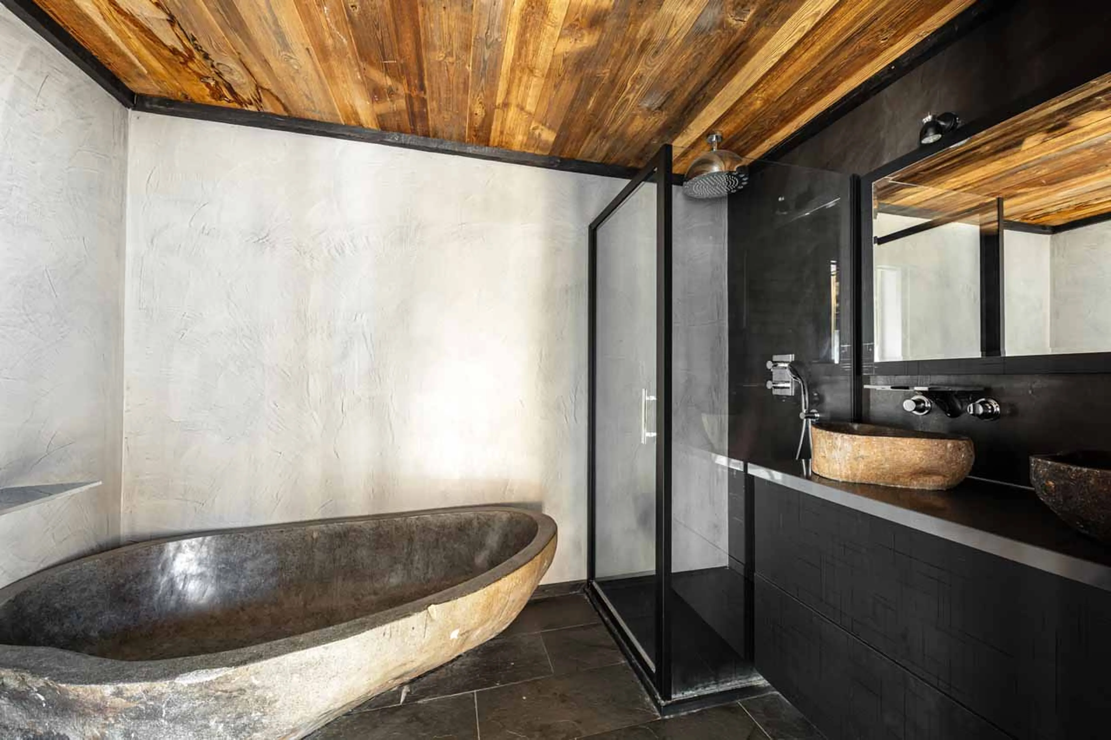 Bathroom two at Chalet Babylon in Tignes
