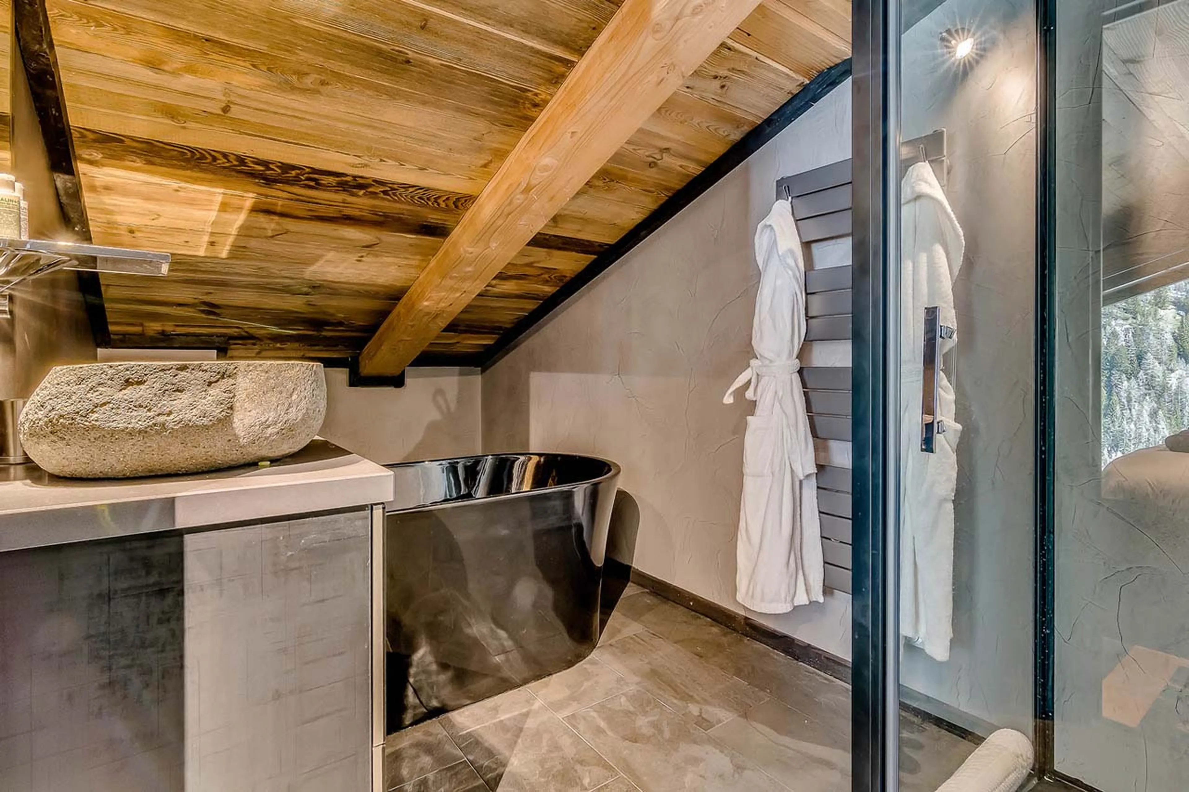 Bathroom four at Chalet Babylon in Tignes
