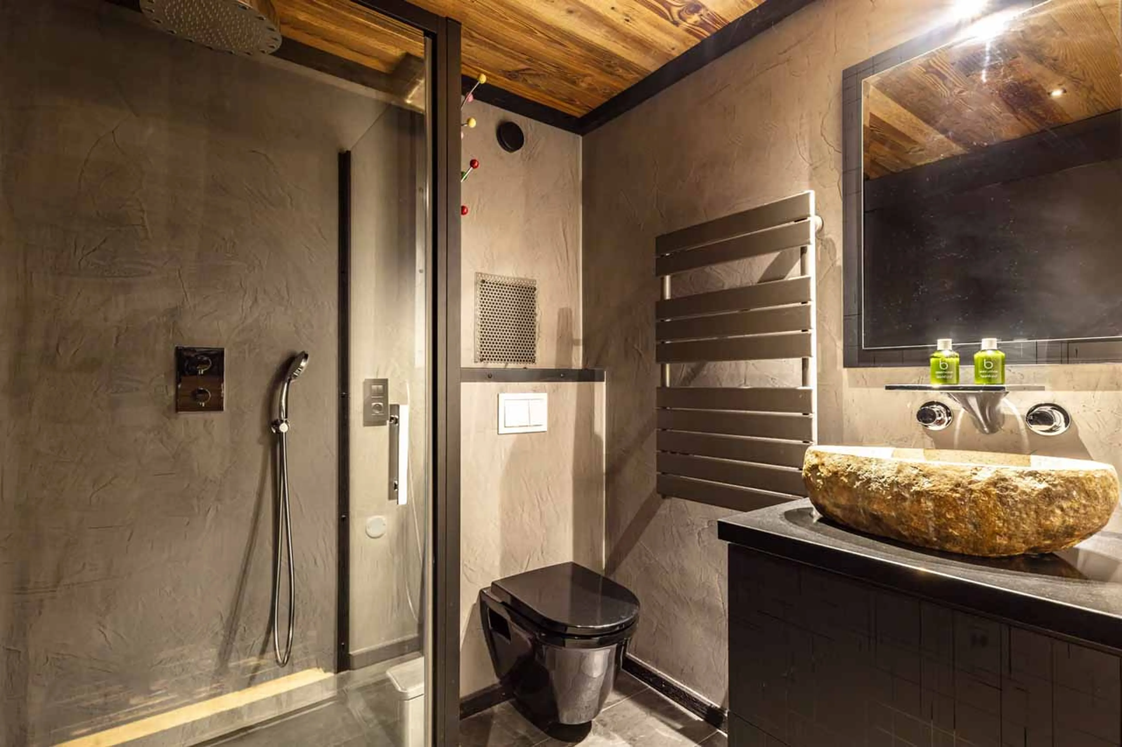 Bathroom five at Chalet Babylon in Tignes
