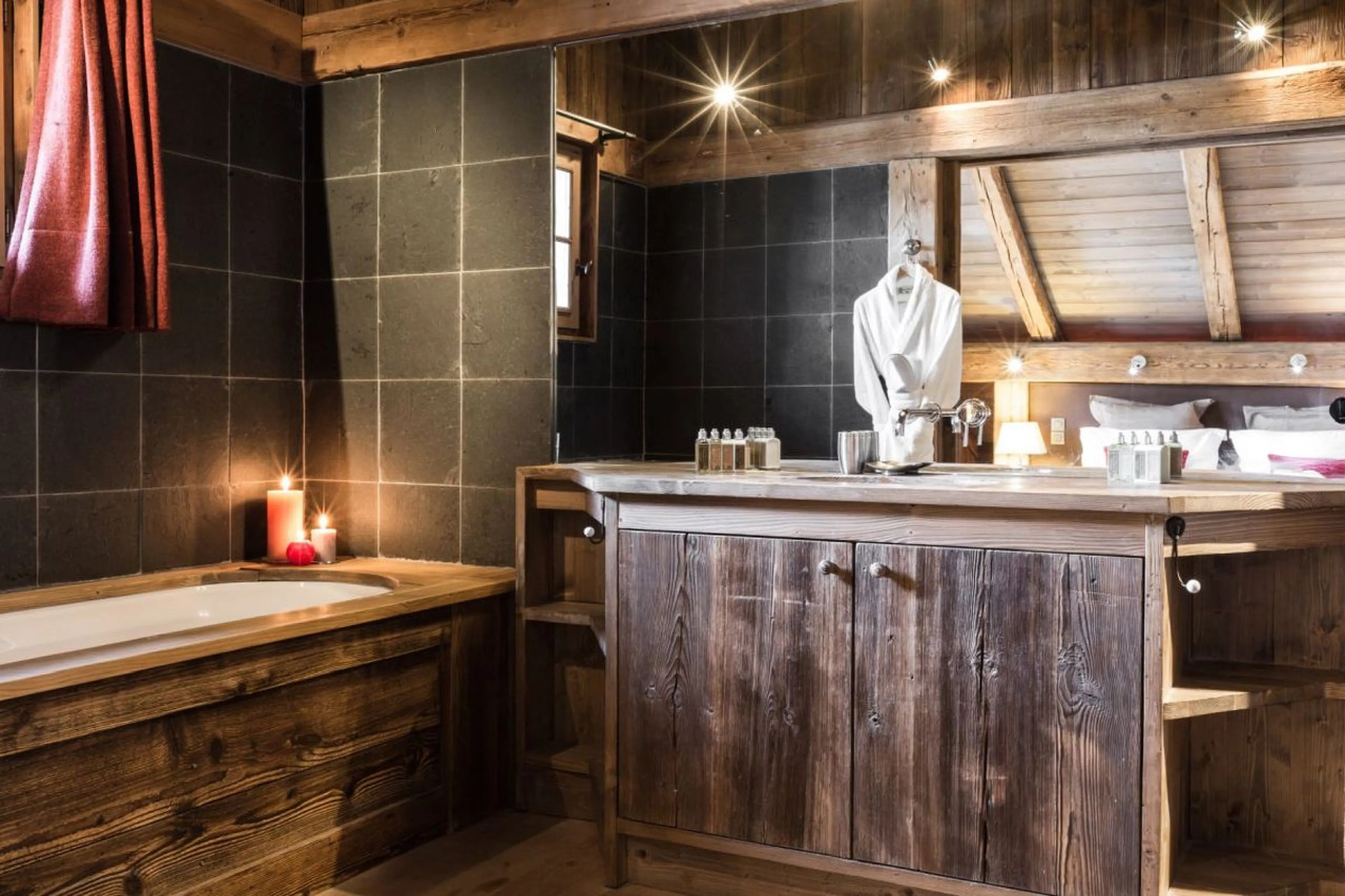 Master bathroom at Chalet Baloo in Chamonix