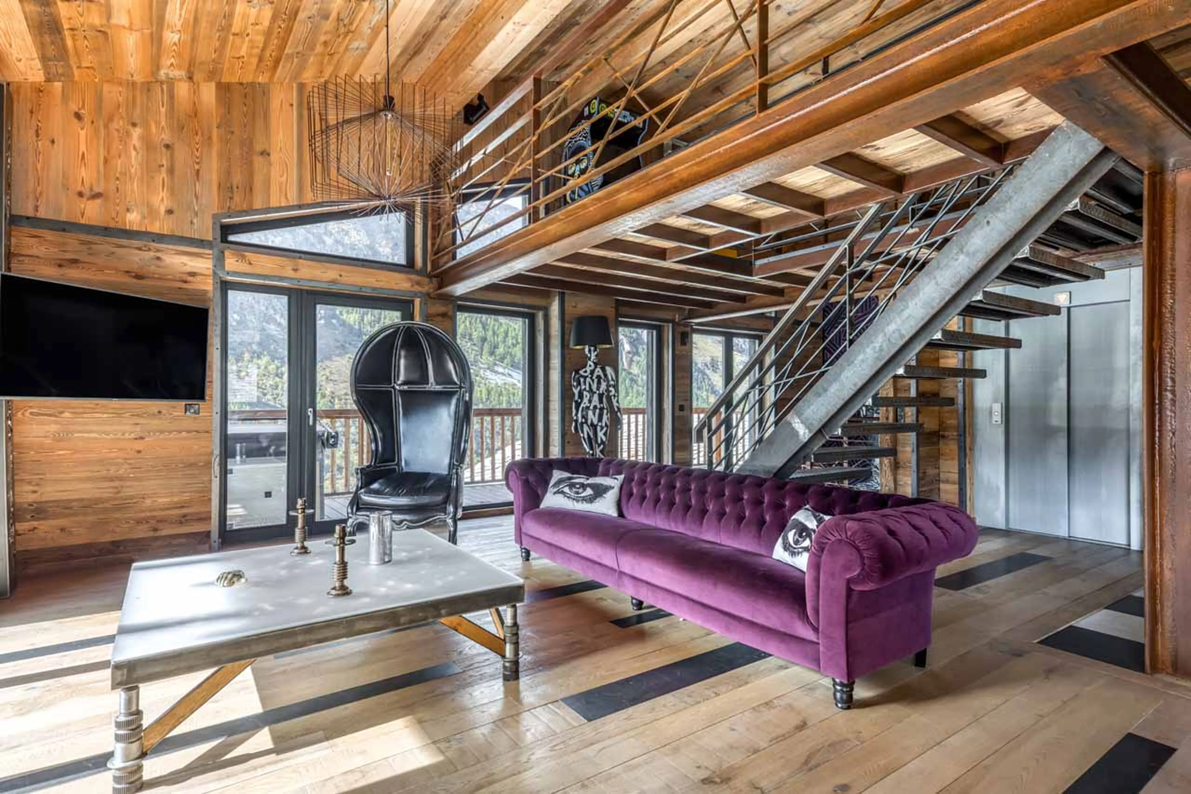 Lounge area at Chalet Banksy in Tignes