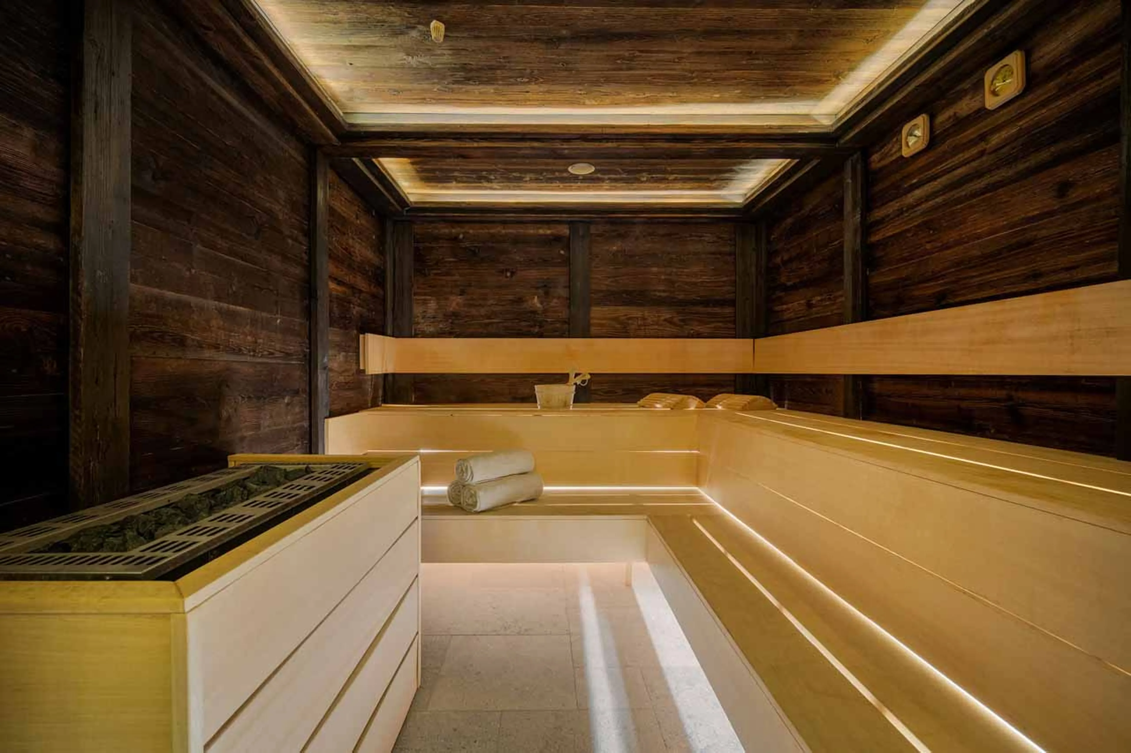 Modern sauna in Chalet Les Bastidons  in Courchevel 1850