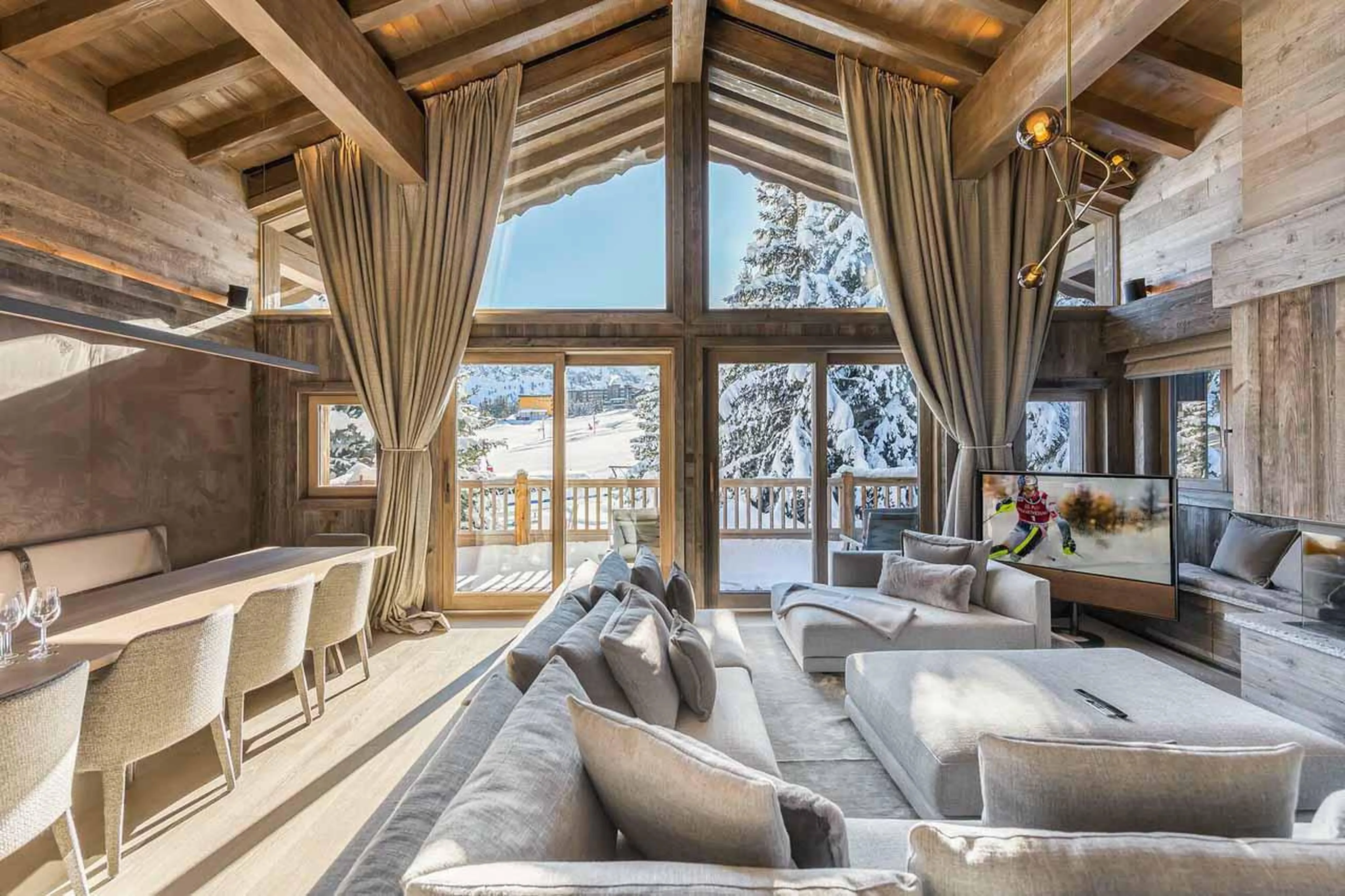 Living area at Chalet Bellarossa in Courchevel 1850
