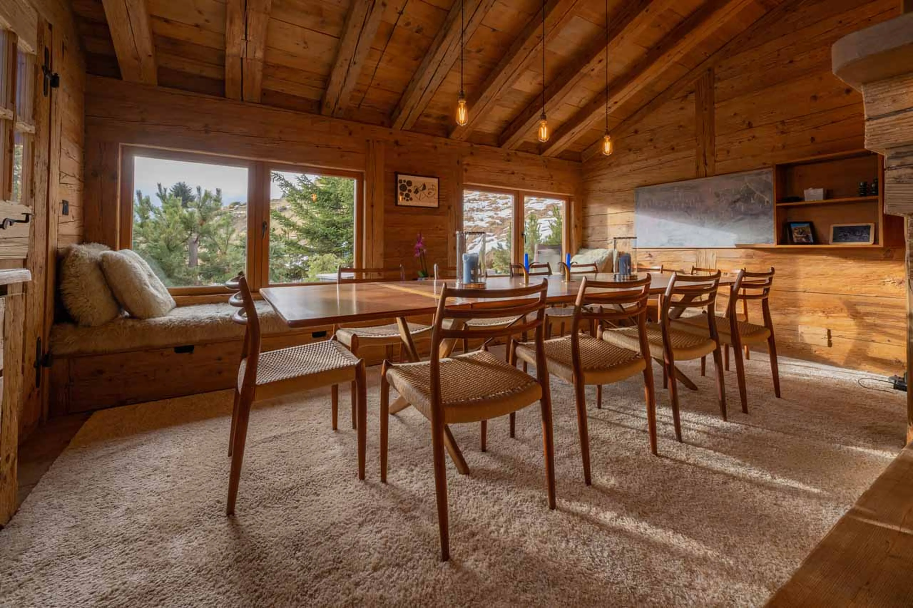 Dining room at Chalet Bibi in Verbier