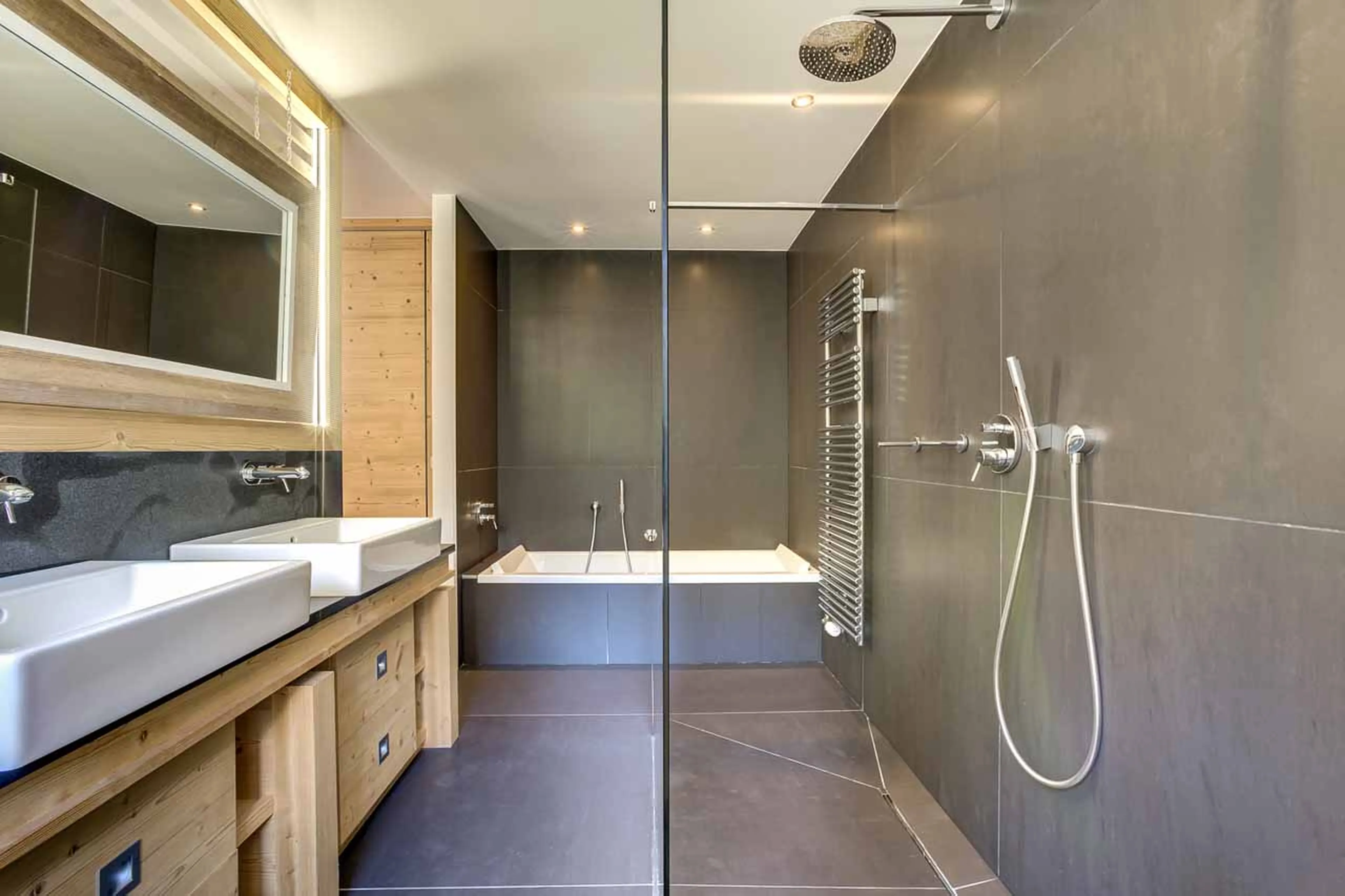 Bathtub at Chalet Black Diamond in Chamonix