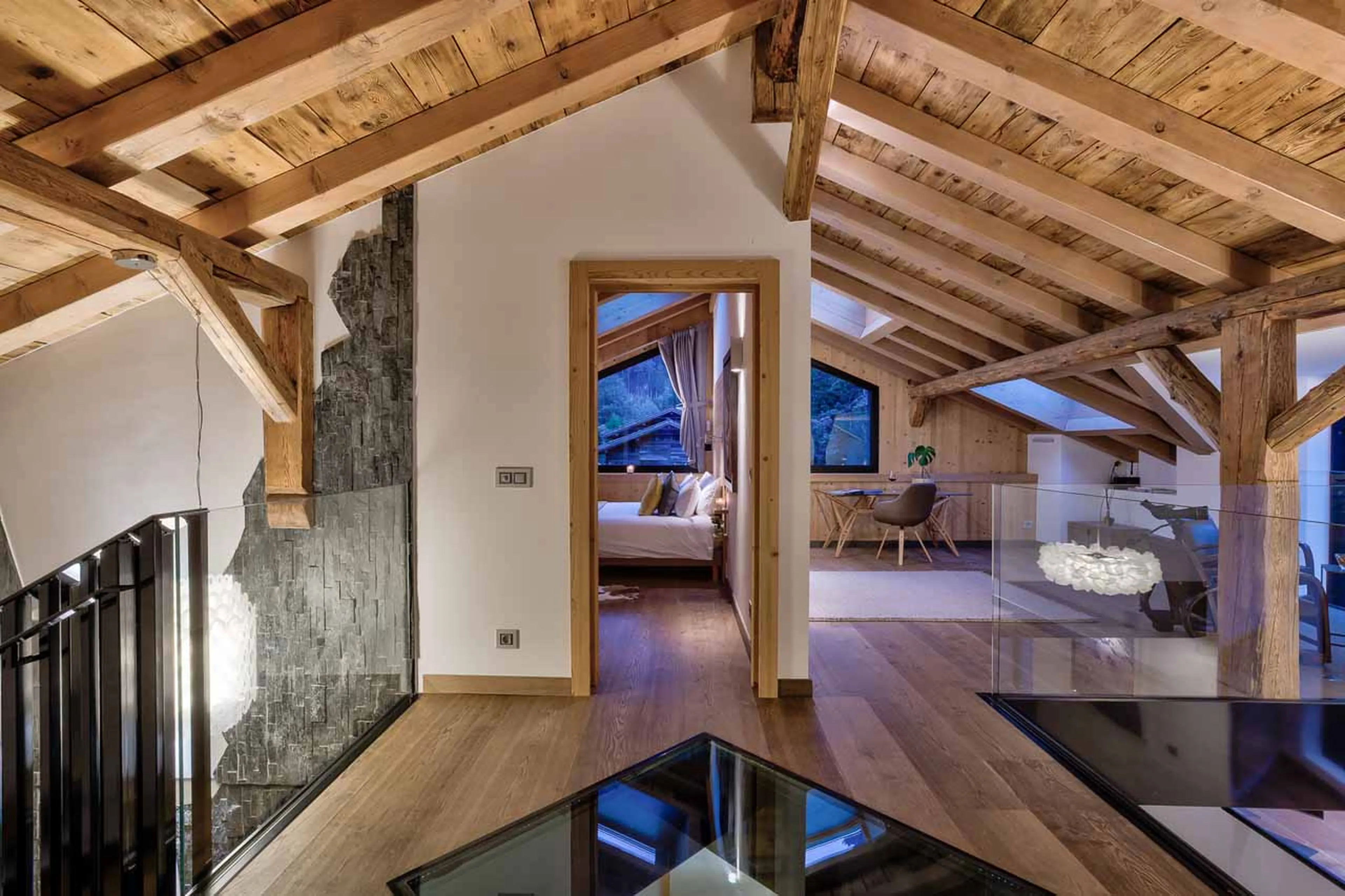 Landing and office area at Chalet Black Diamond in Chamonix