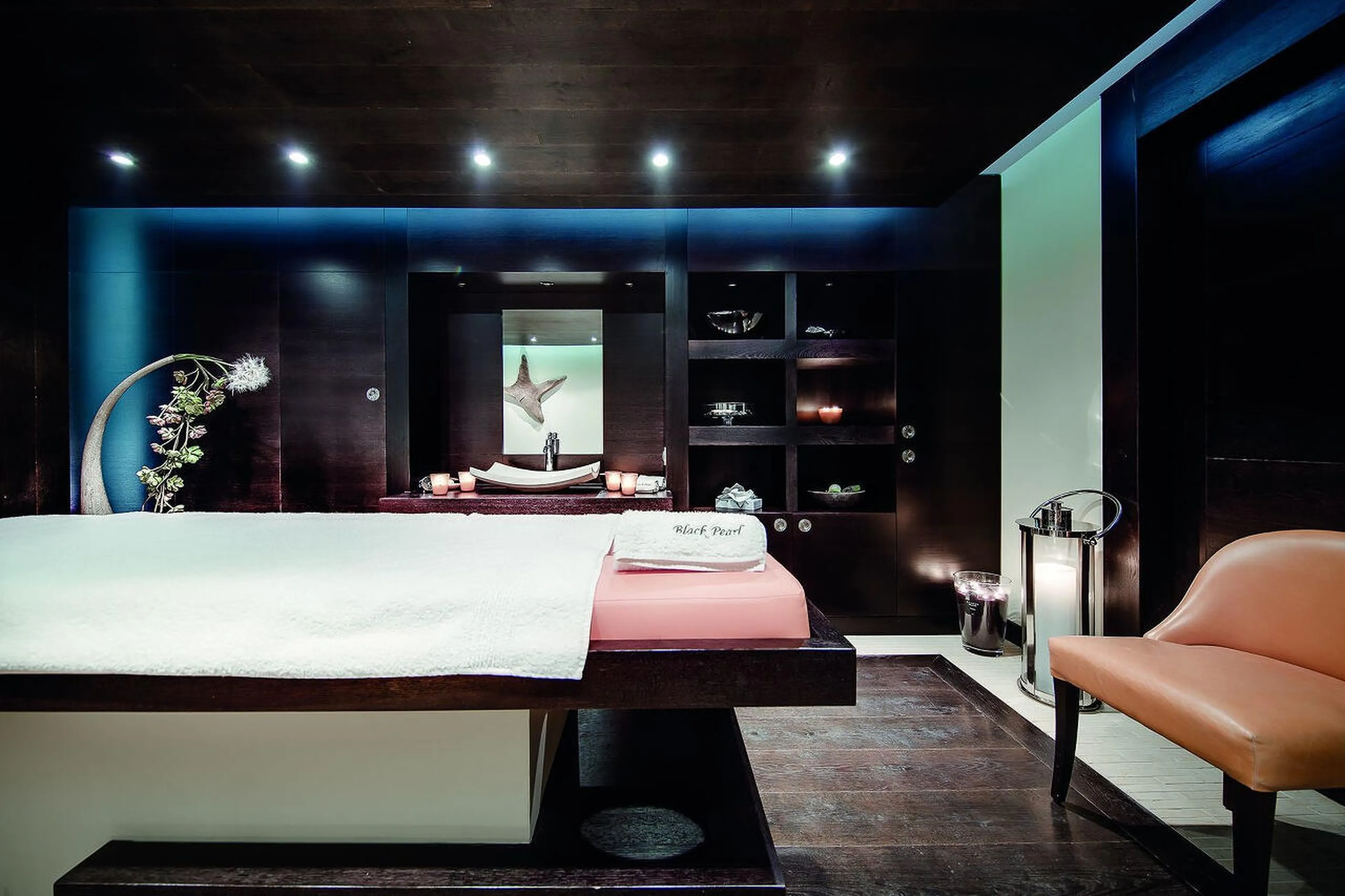 Room for massages and beauty treatments in Chalet Black Pearl in Courchevel 1850