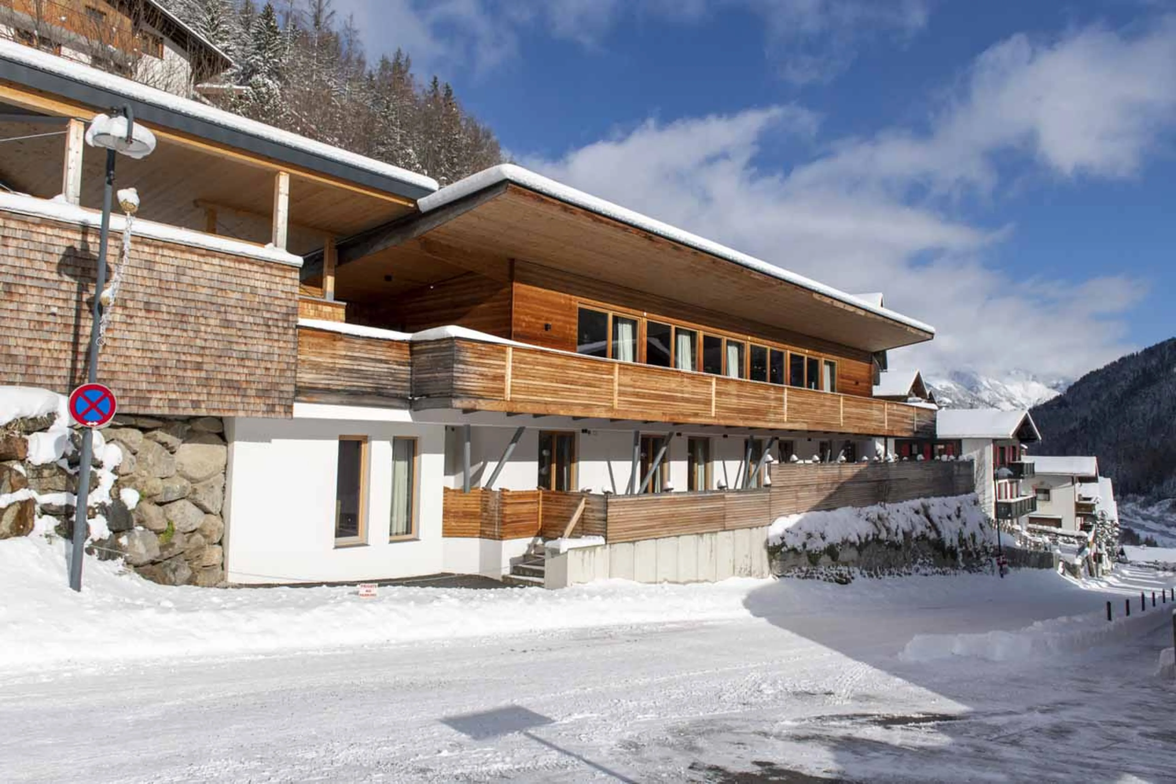 Exterior of Chalet Bluebird in St Anton