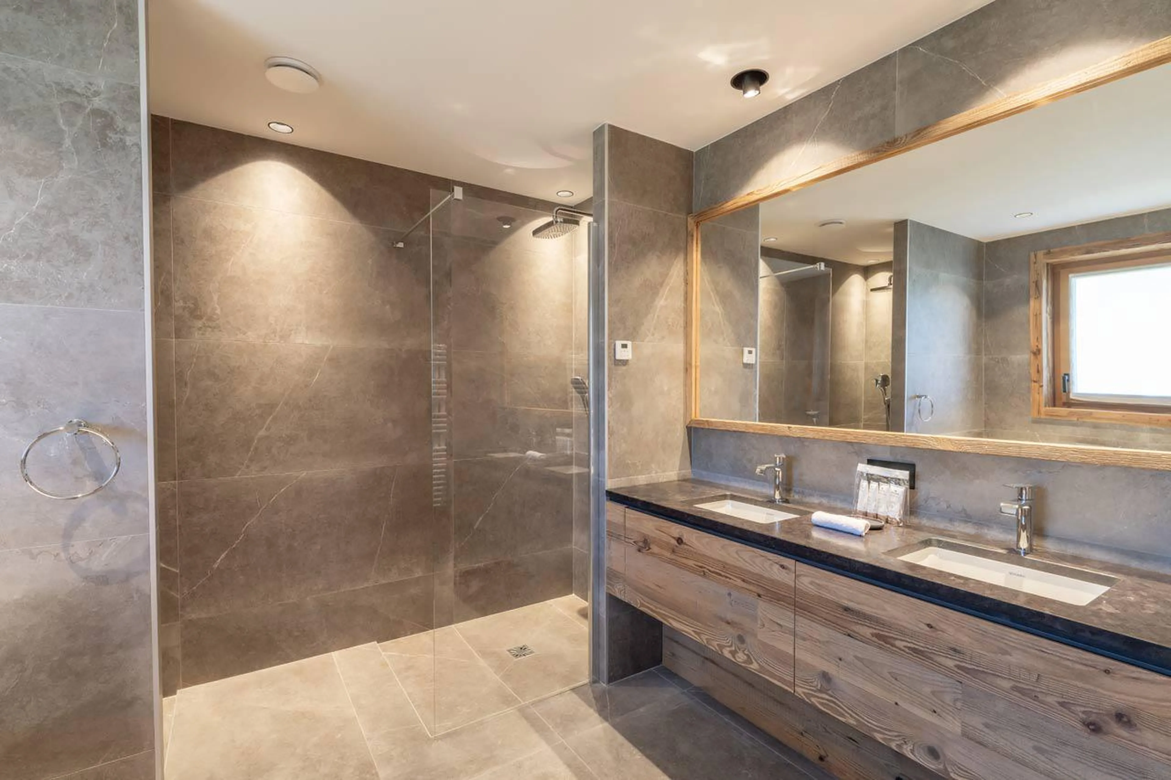 Shower and washbasins at Chalet Bois du Fontanil in Courchevel Le Praz