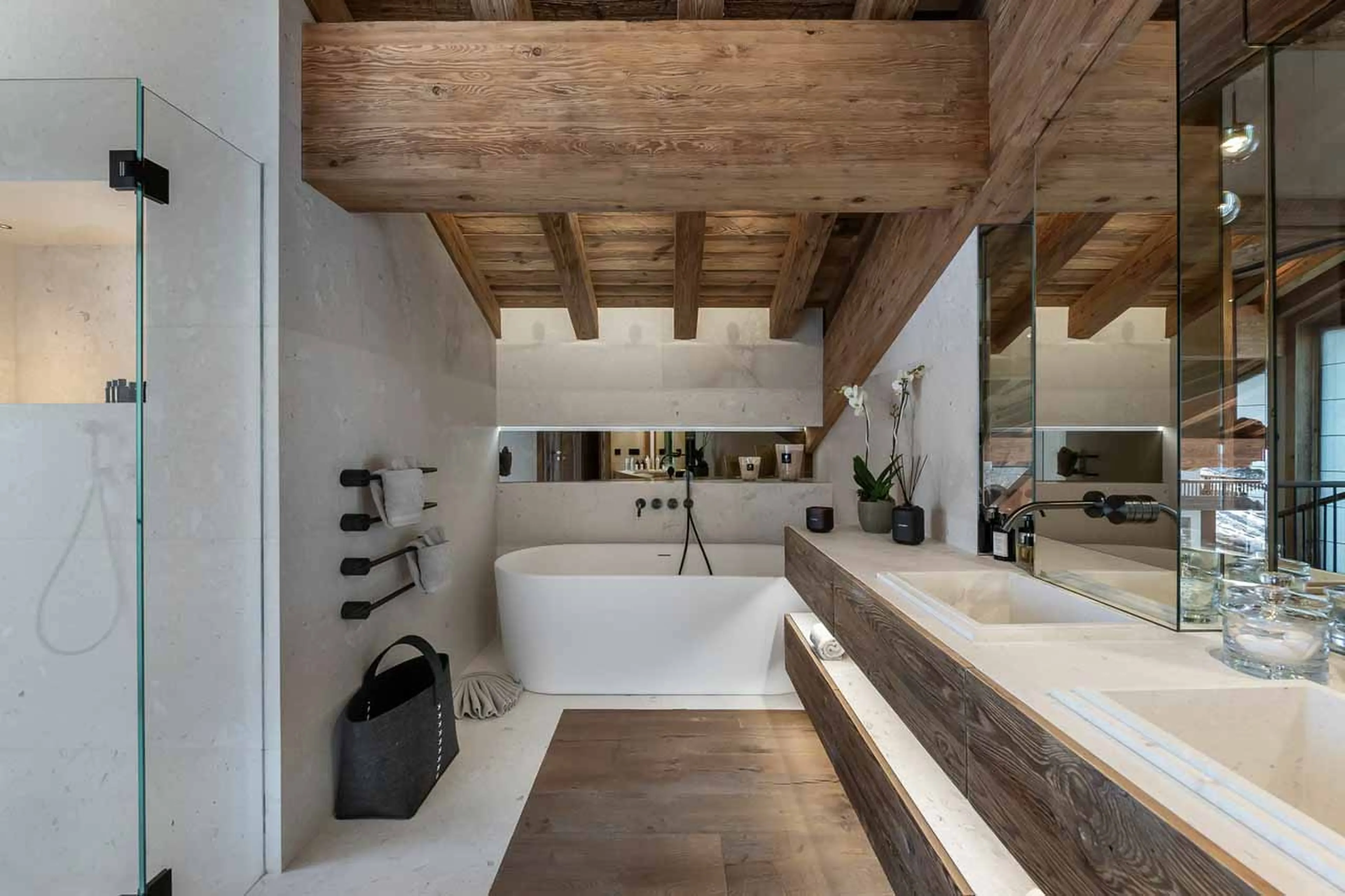 Bathroom one at Chalet Les Bruxellois in Courchevel 1850