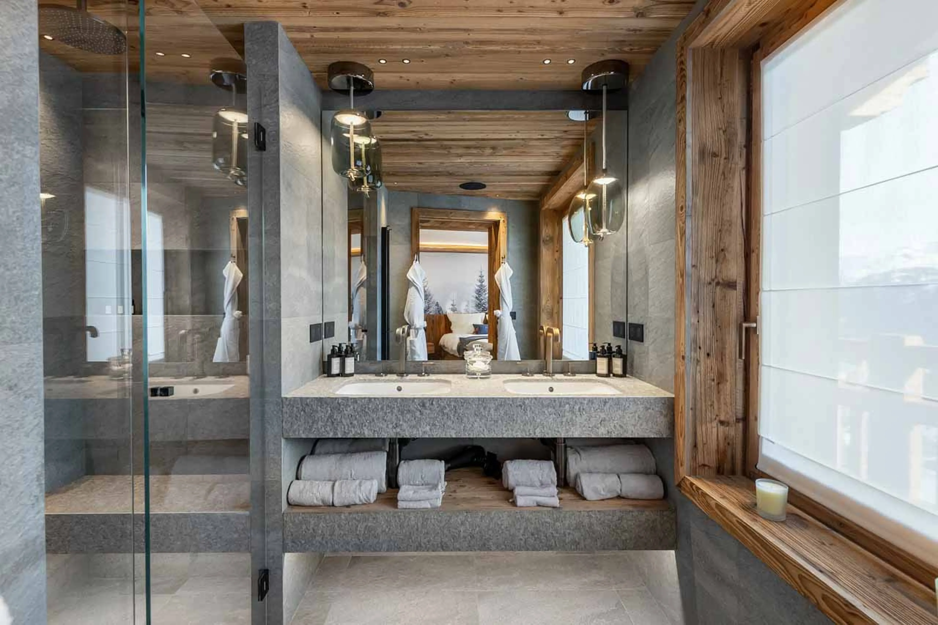Bathroom three at Chalet Les Bruxellois in Courchevel 1850