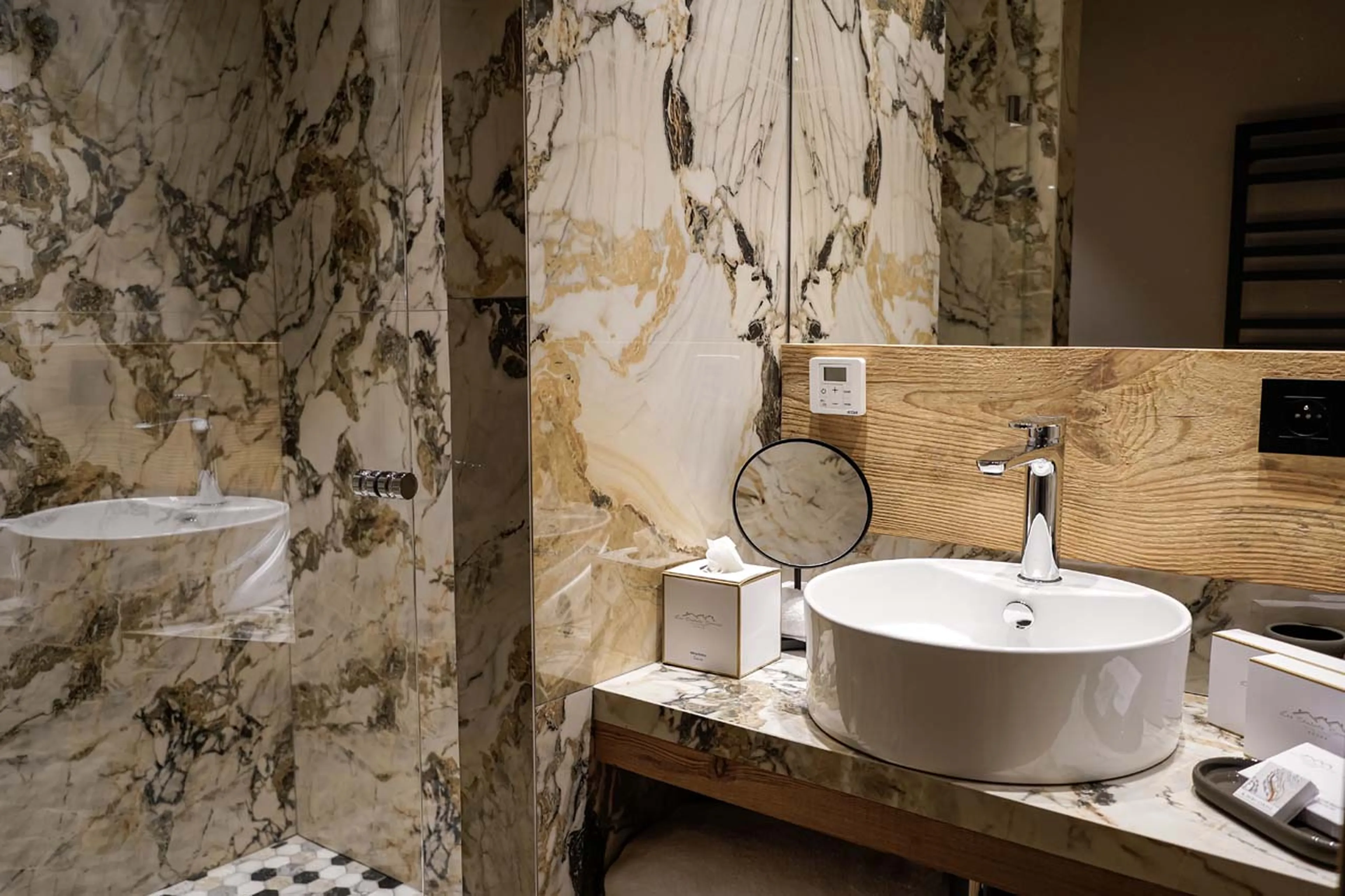 En-suite shower room in Chalet Cahokia, Val d'Isere