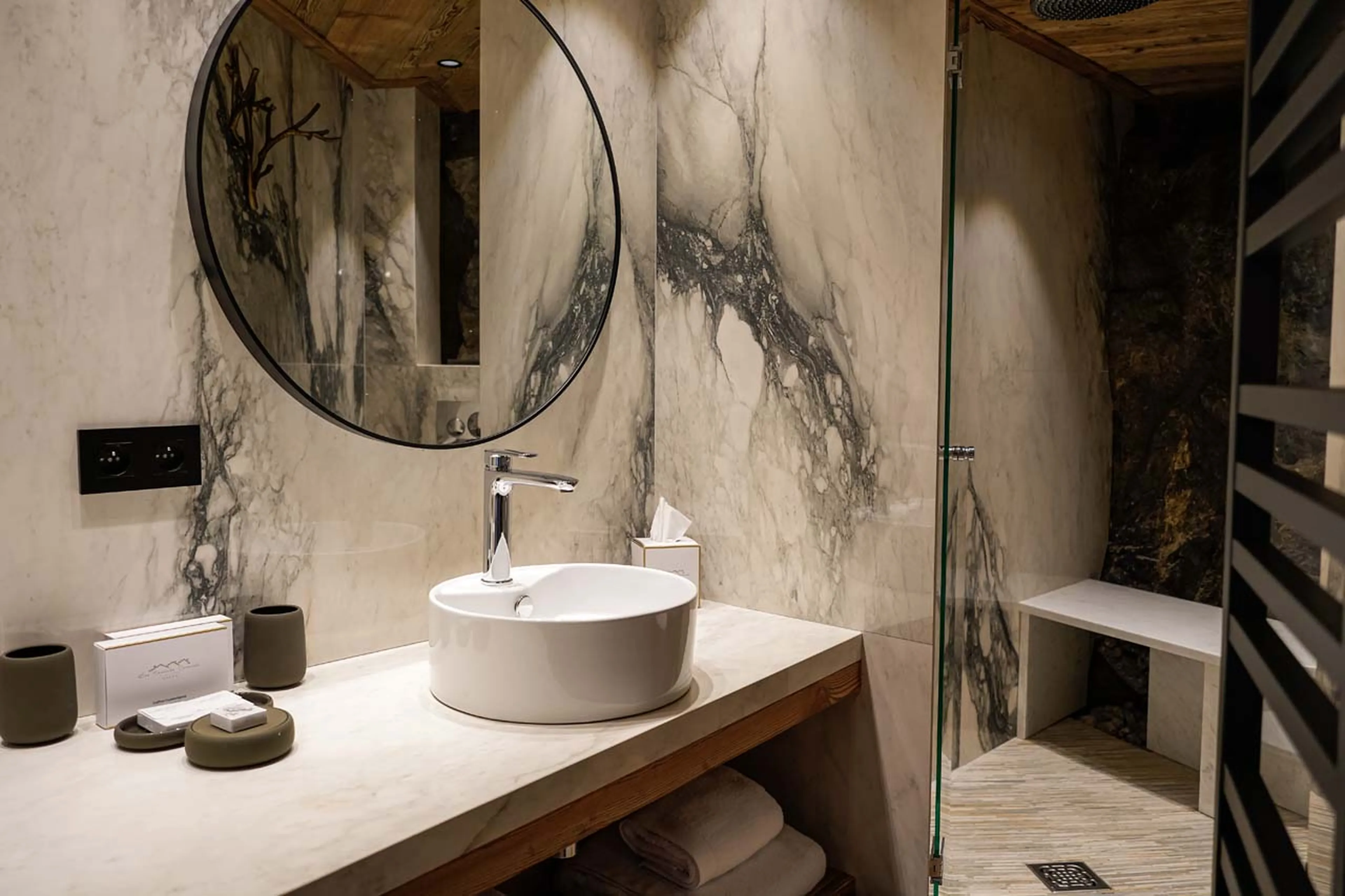 En-suite shower room in Chalet Cahokia, Val d'Isere