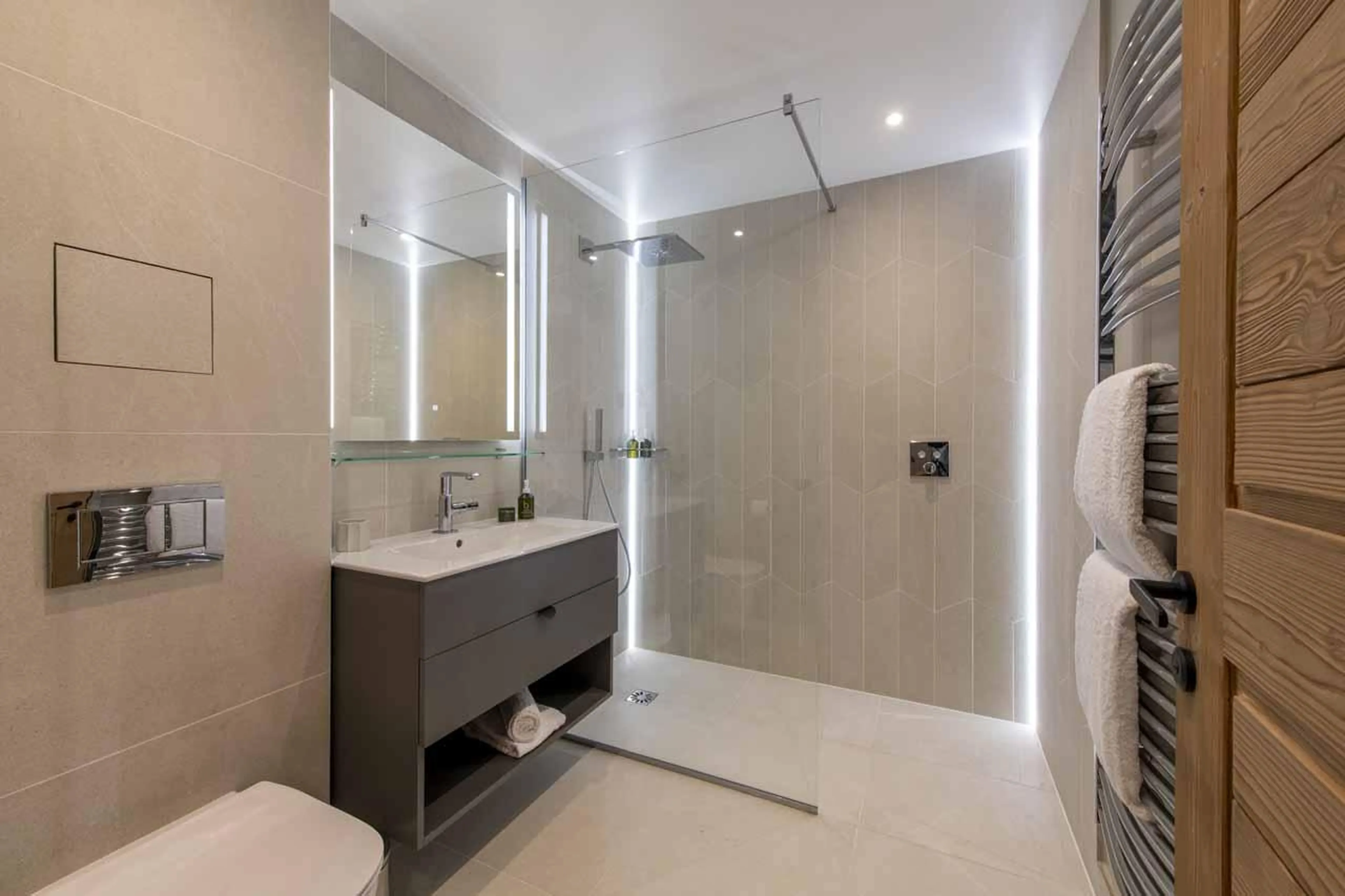 En-suite shower room in Chalet Cascades, Morzine